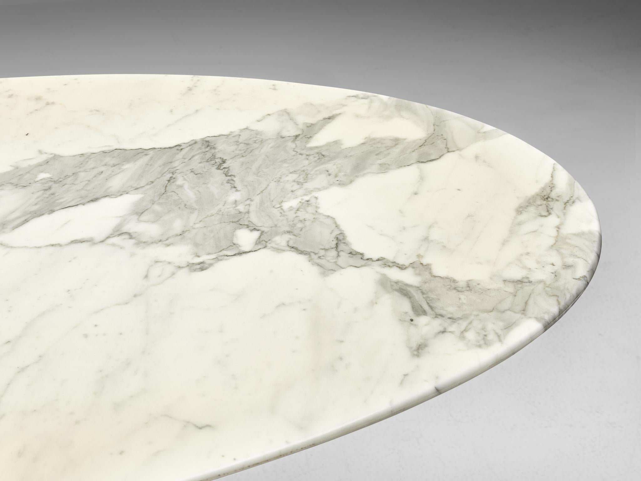 Oval Dining Table in Marble and Steel Attributed to Angelo Mangiarotti In Good Condition In Waalwijk, NL