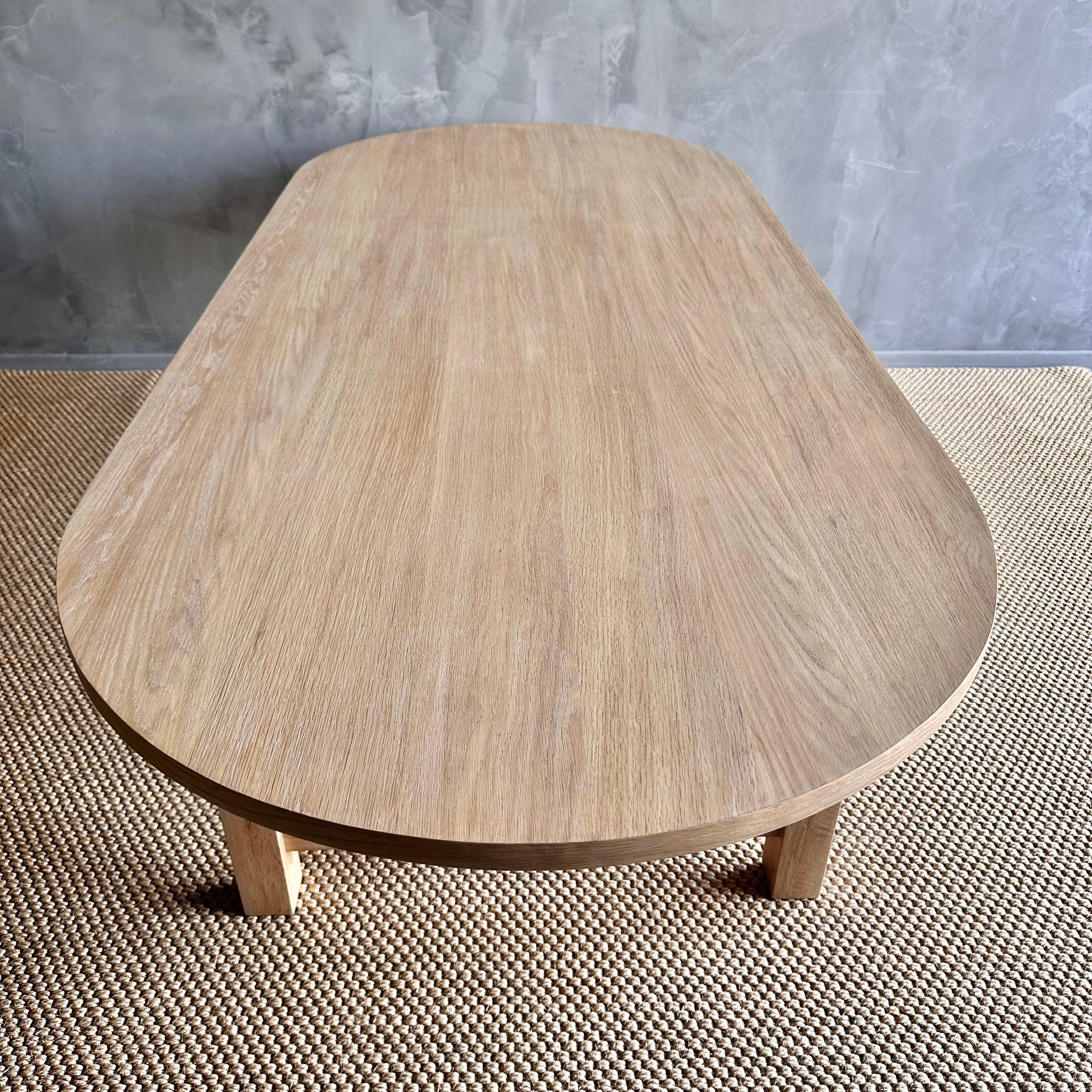 Oval Dining Table in Natural White Oak en vente 5