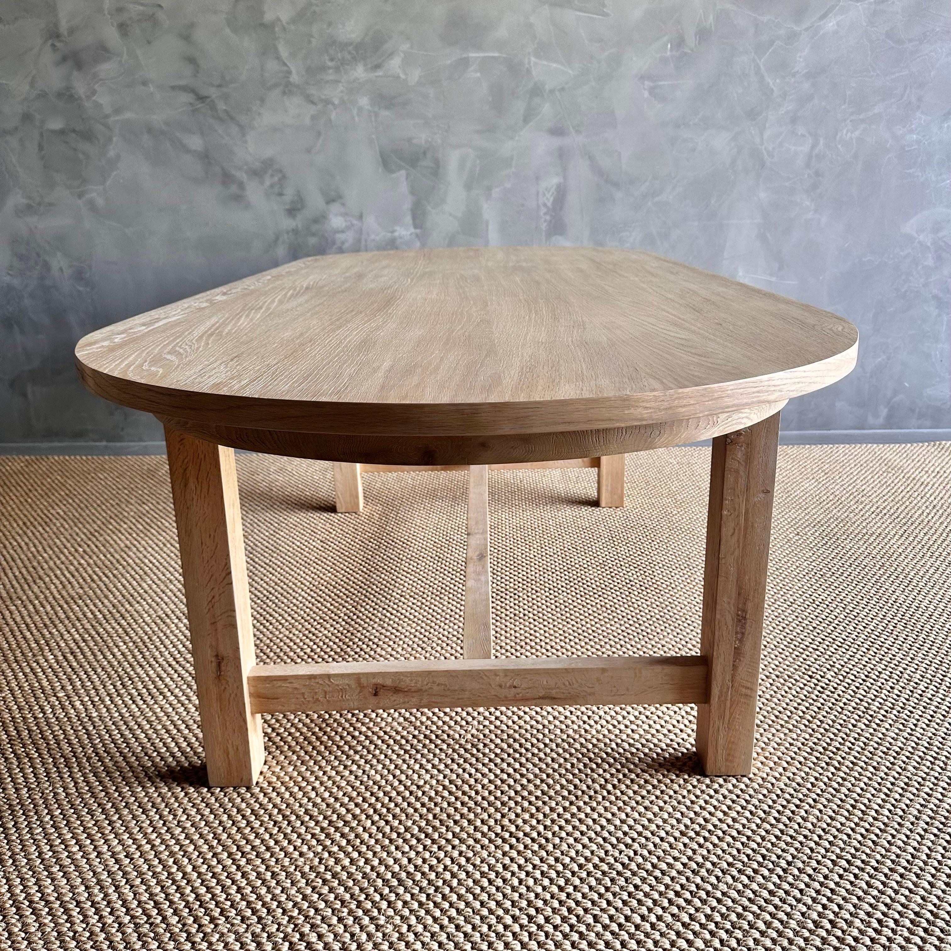 Oval Dining Table in Natural White Oak en vente 7