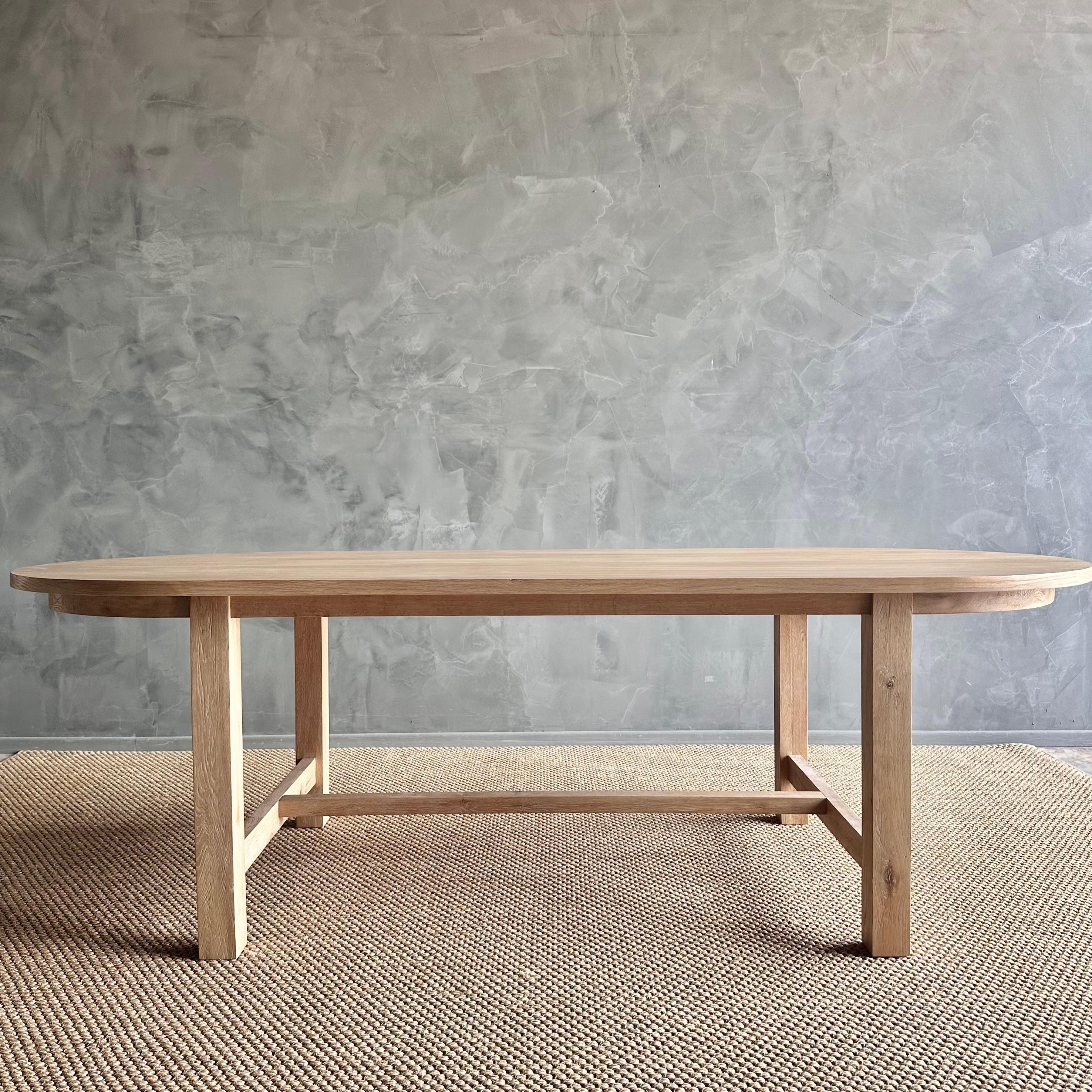 Oval Dining Table in Natural White Oak Neuf - En vente à Old Town Orange, CA