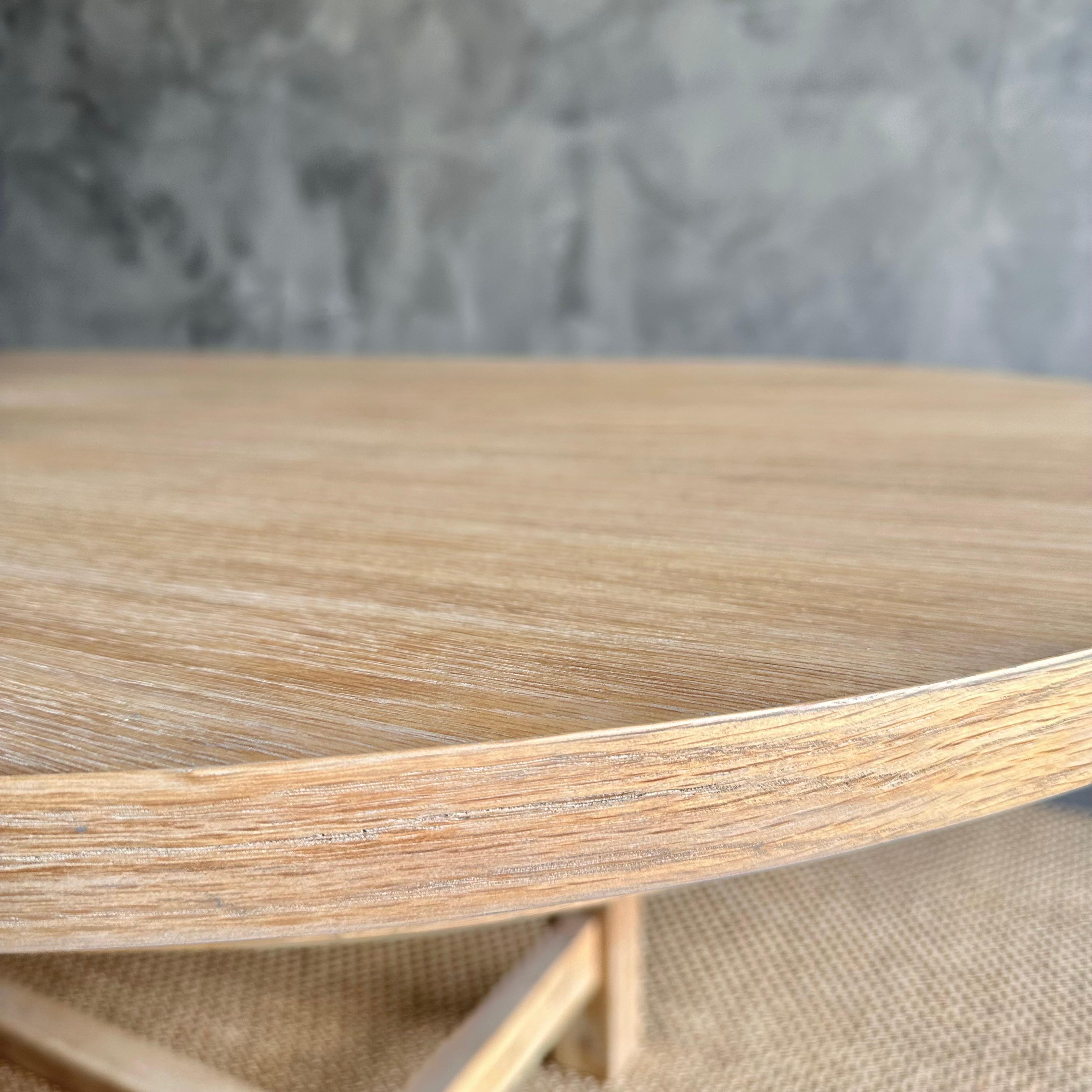 Oval Dining Table in Natural White Oak en vente 1