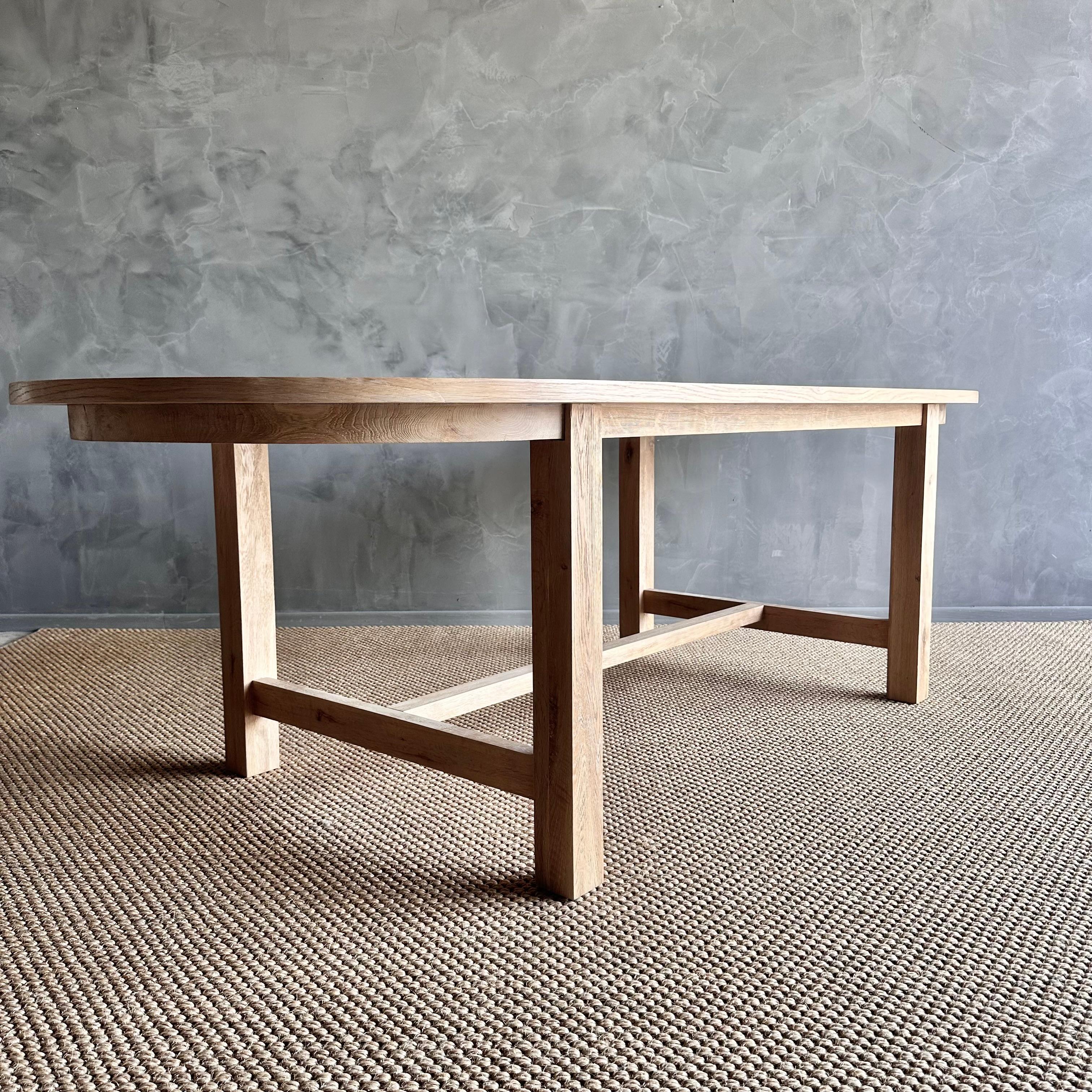 Oval Dining Table in Natural White Oak en vente 4