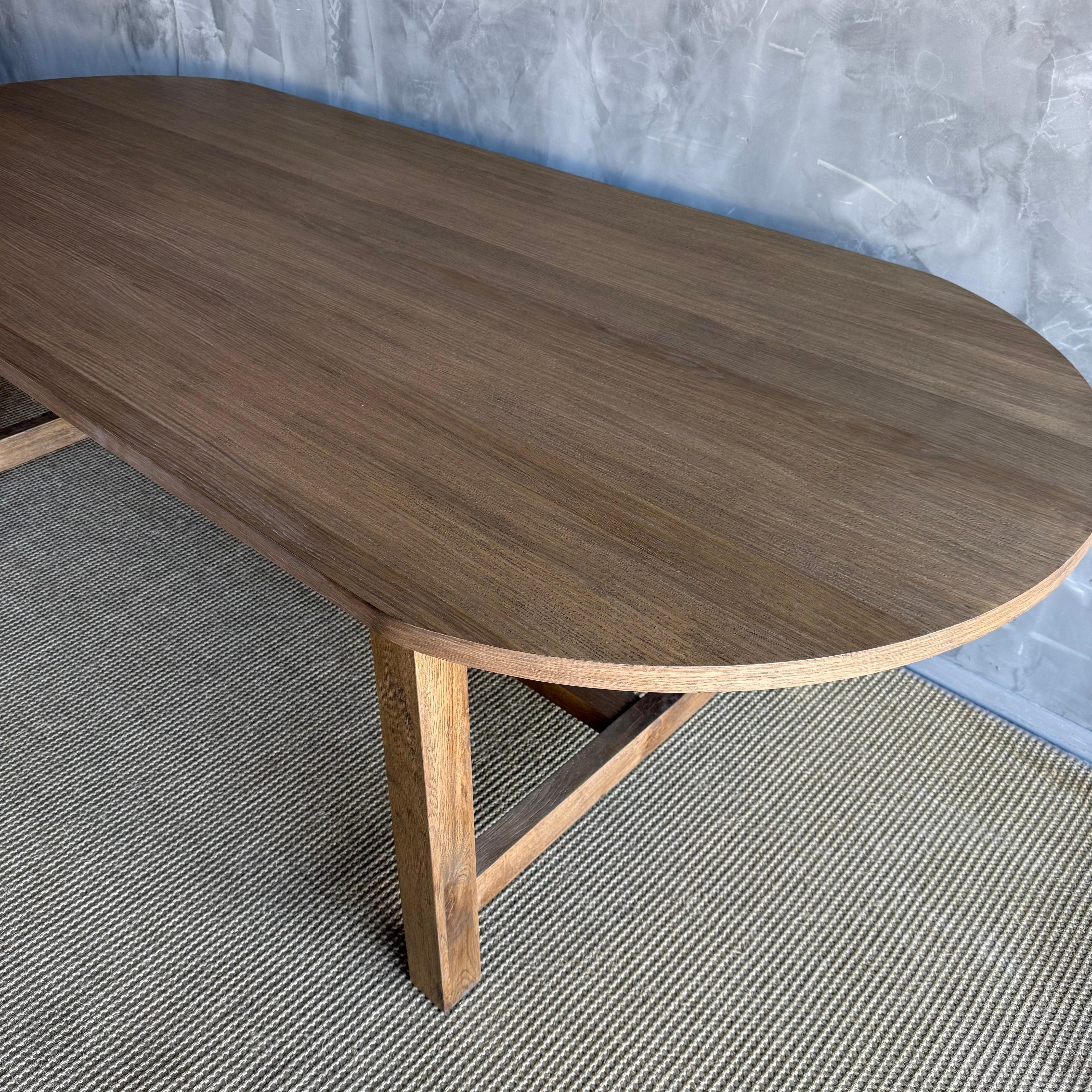 Oval Dining Table in Natural White Oak - Montana Brown For Sale 2