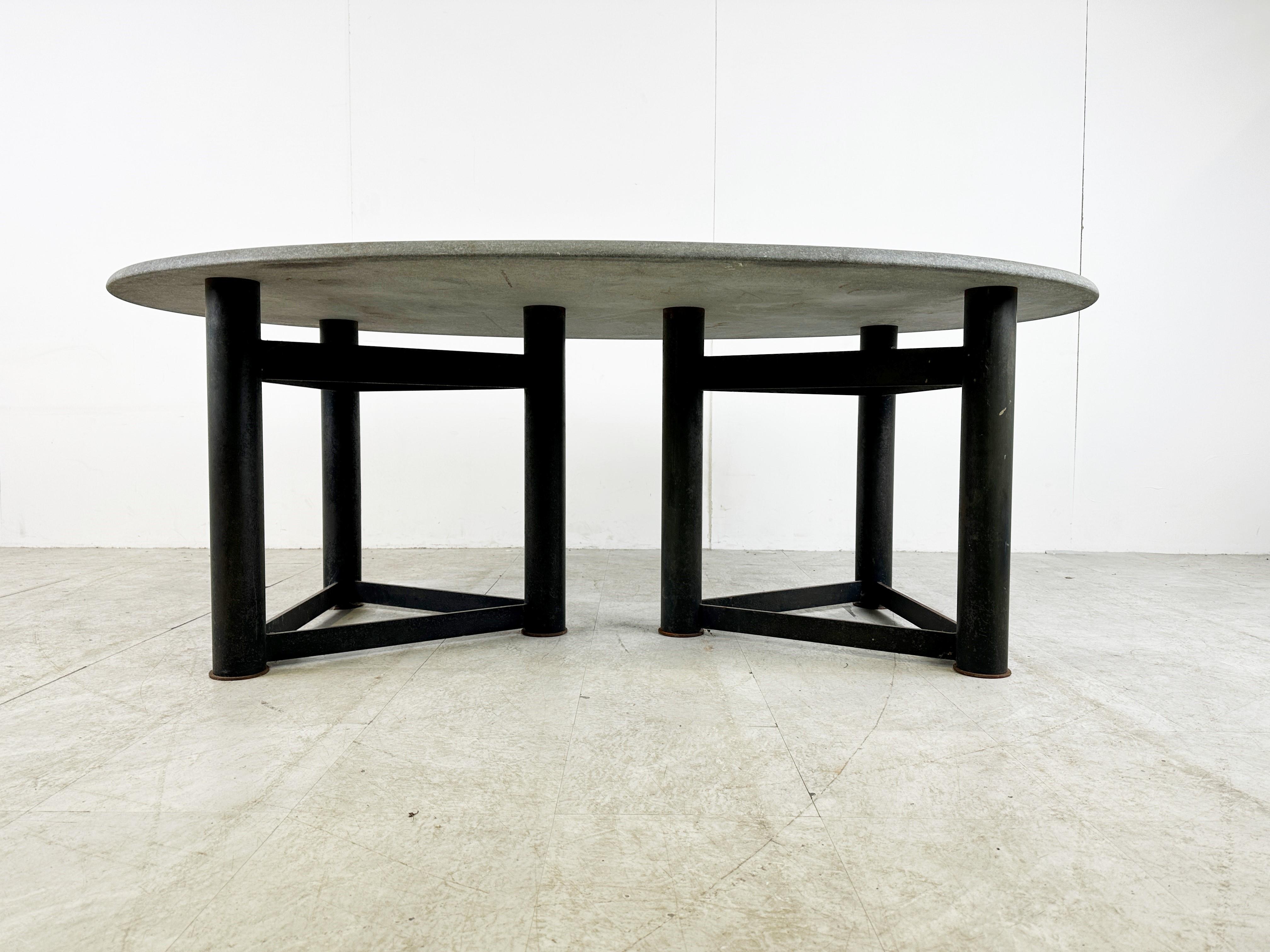 Oval dining table in the manner of Jan Vlug, 1970s In Good Condition For Sale In HEVERLEE, BE