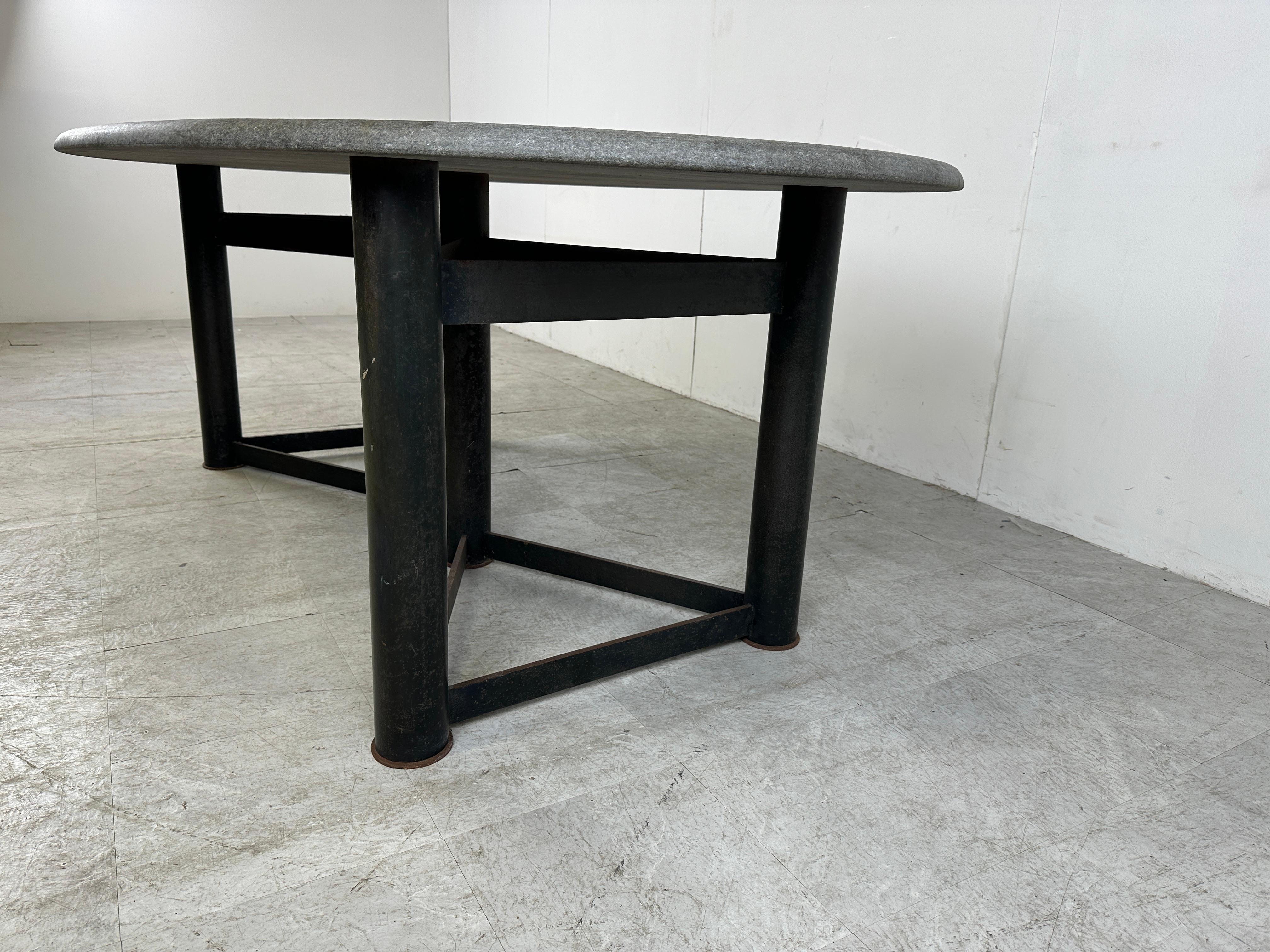 Oval dining table in the manner of Jan Vlug, 1970s For Sale 1