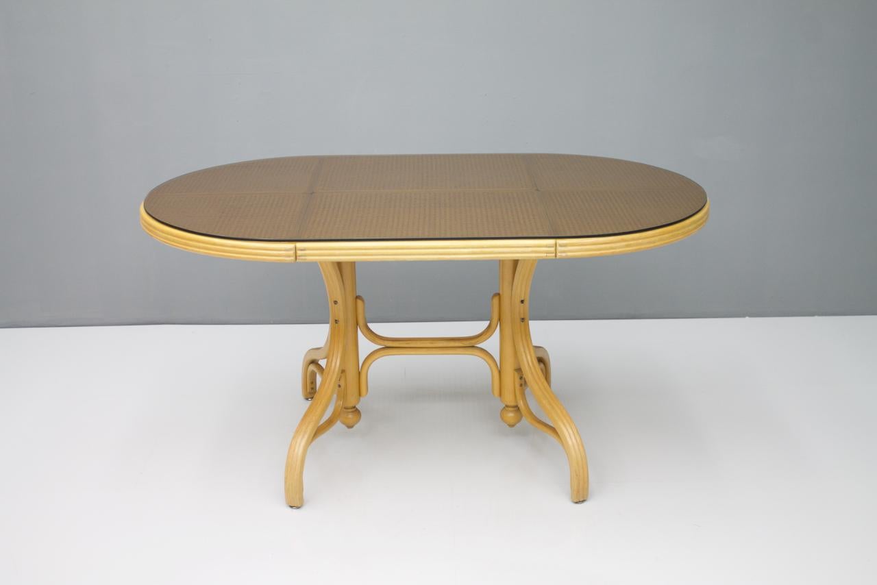 Oval Dining Table in Wood Cane and Glass Germany 1970s Thonet In Good Condition For Sale In Frankfurt / Dreieich, DE