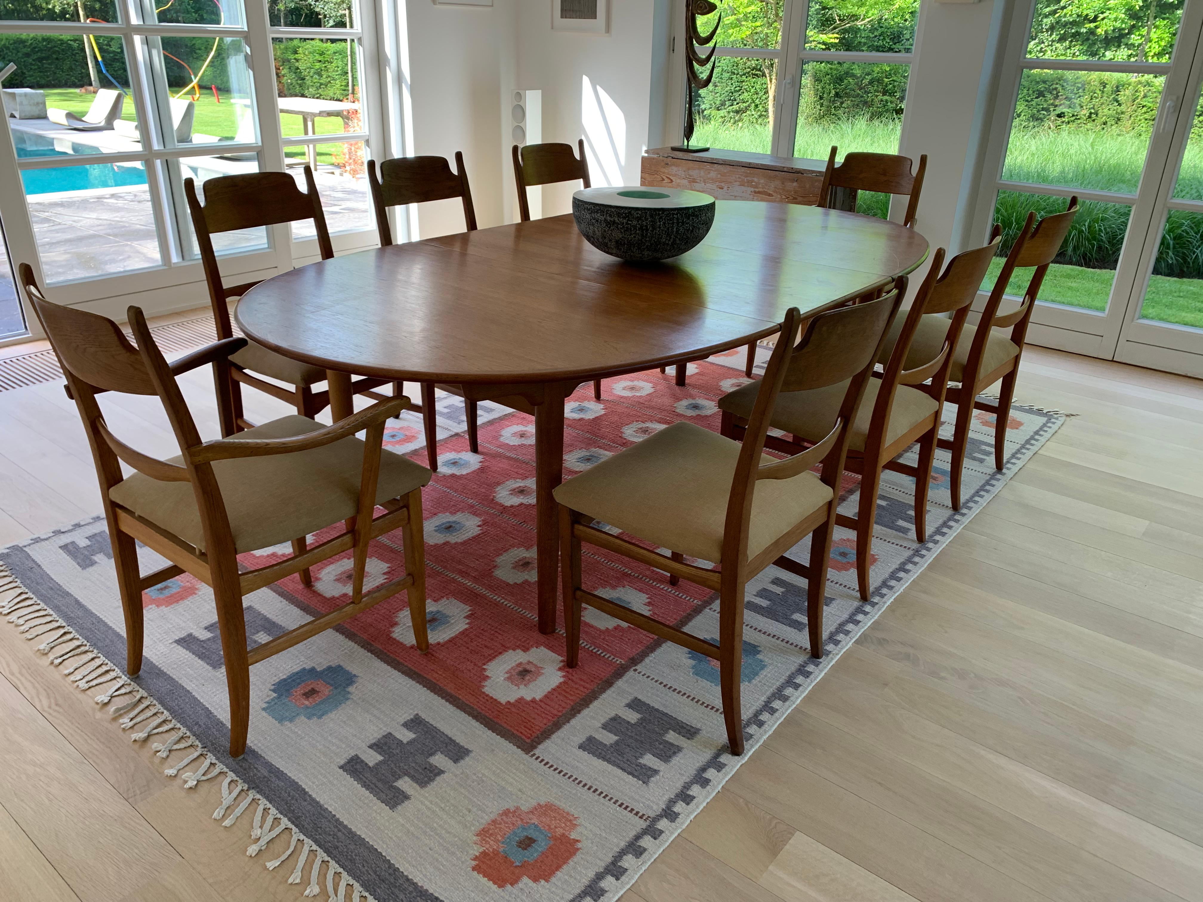Oval Oak Dining Table Model JH567 by Hans Wegner, 1960's In Good Condition For Sale In Uccle, BE