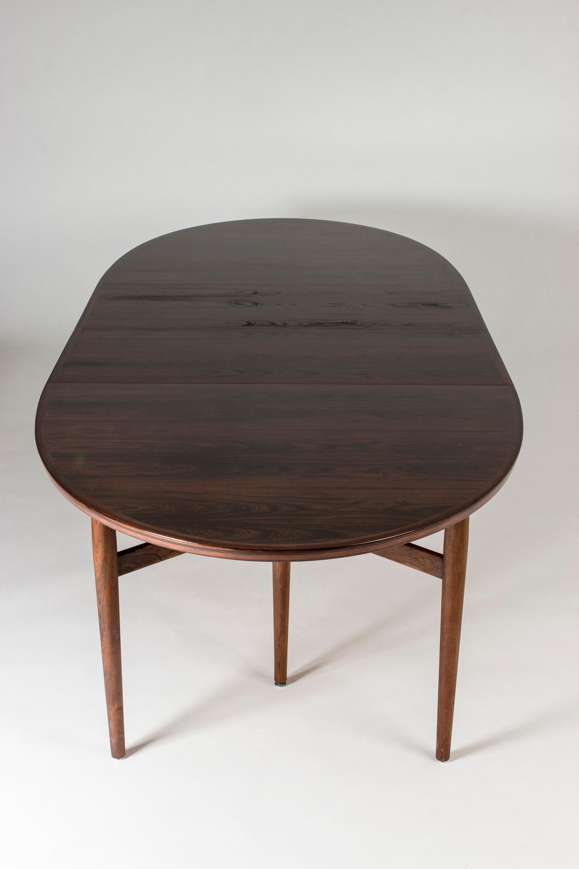 Mid-20th Century Oval Dining Table with Extension Leaves by Arne Vodder