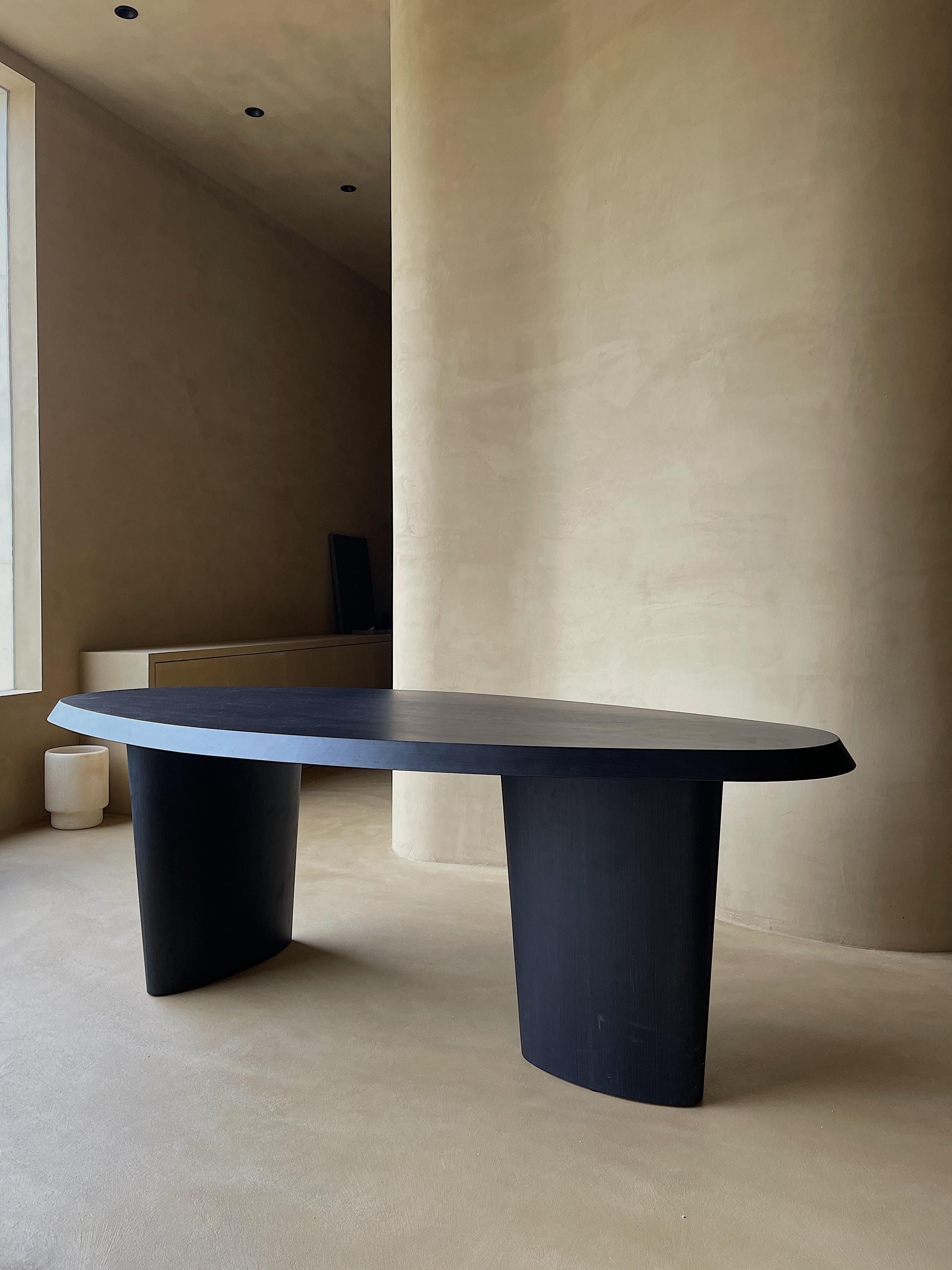 Oval Dinning Table by Karstudio In New Condition In Geneve, CH