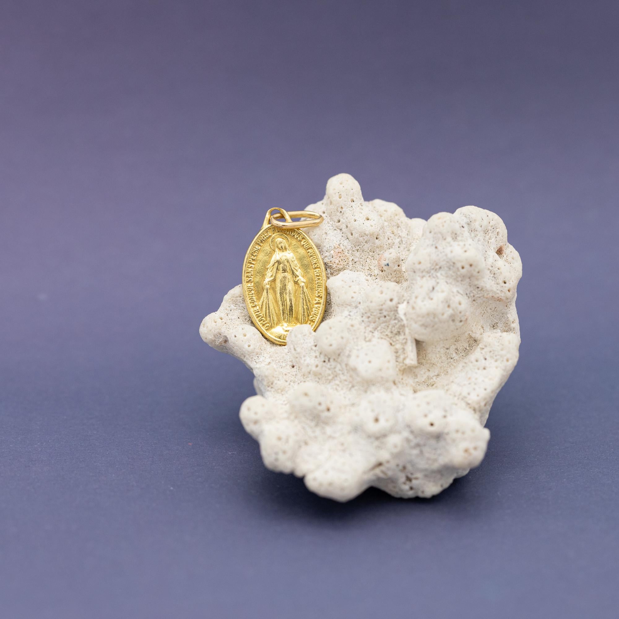 Women's or Men's Oval Double sided Catholic charm medal - 18k solid yellow gold - Virgin Mary