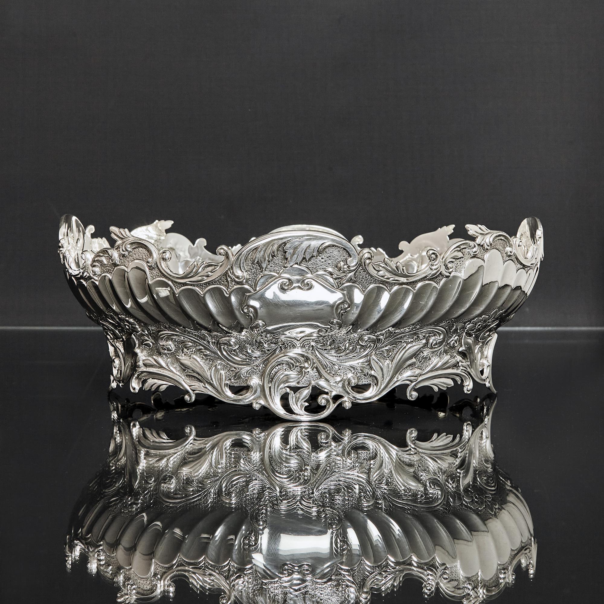 Sterling Silver Oval Edwardian silver bowl For Sale