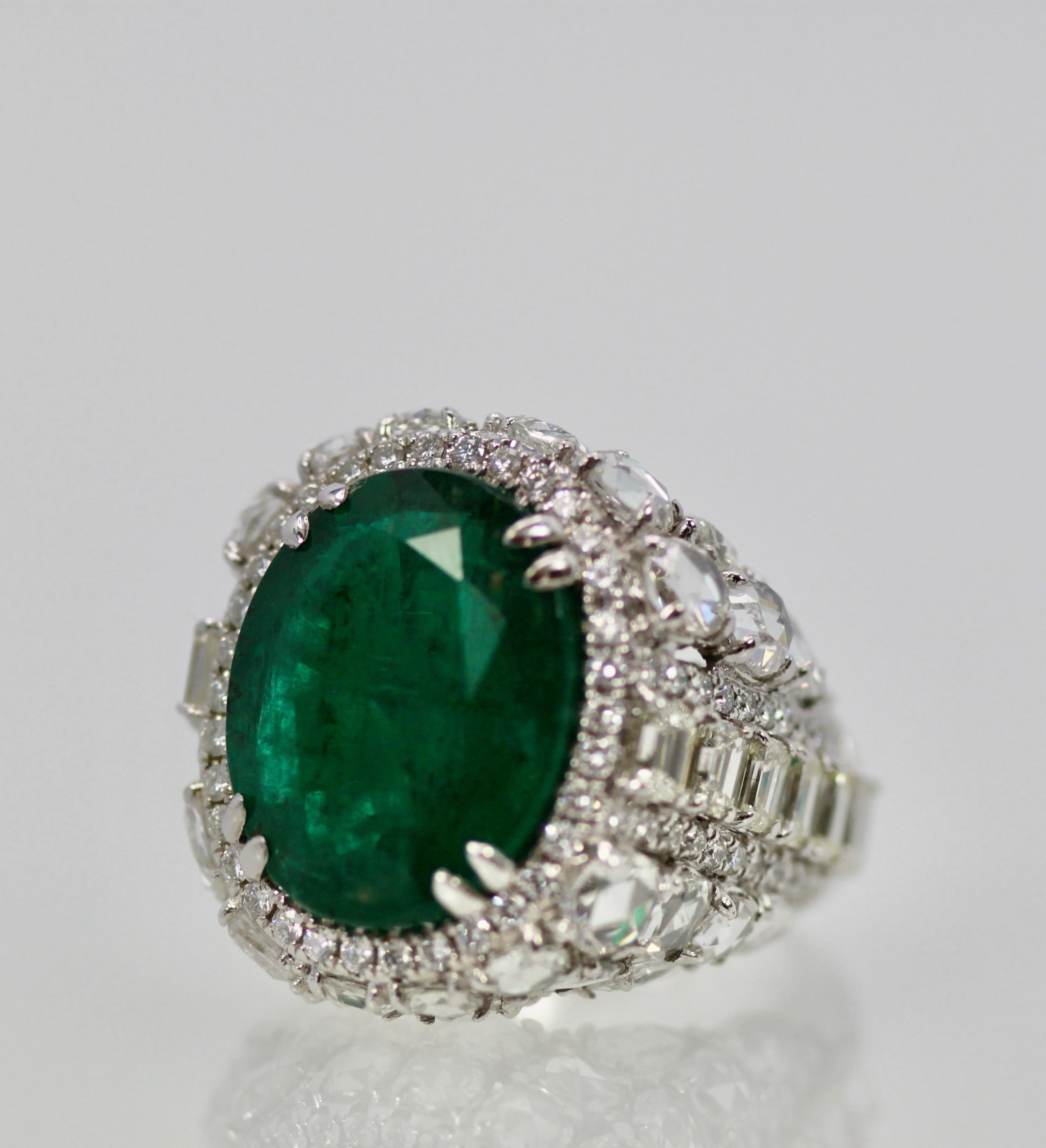 Oval Emerald 12.25 Carat Diamond Surround 8.85 Carat Total Weight 21.10 Carat For Sale 5