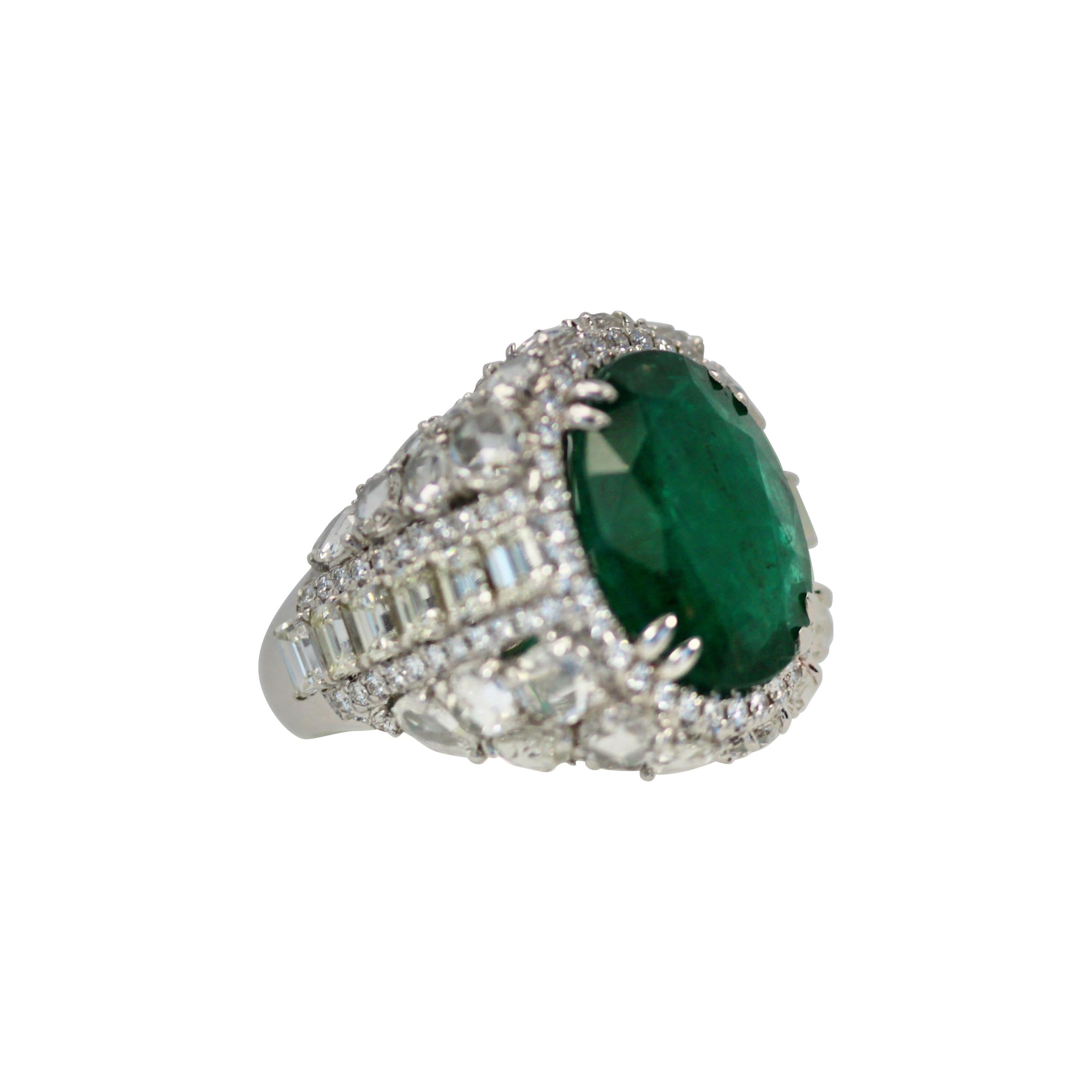 Oval Emerald 12.25 Carat Diamond Surround 8.85 Carat Total Weight 21.10 Carat For Sale