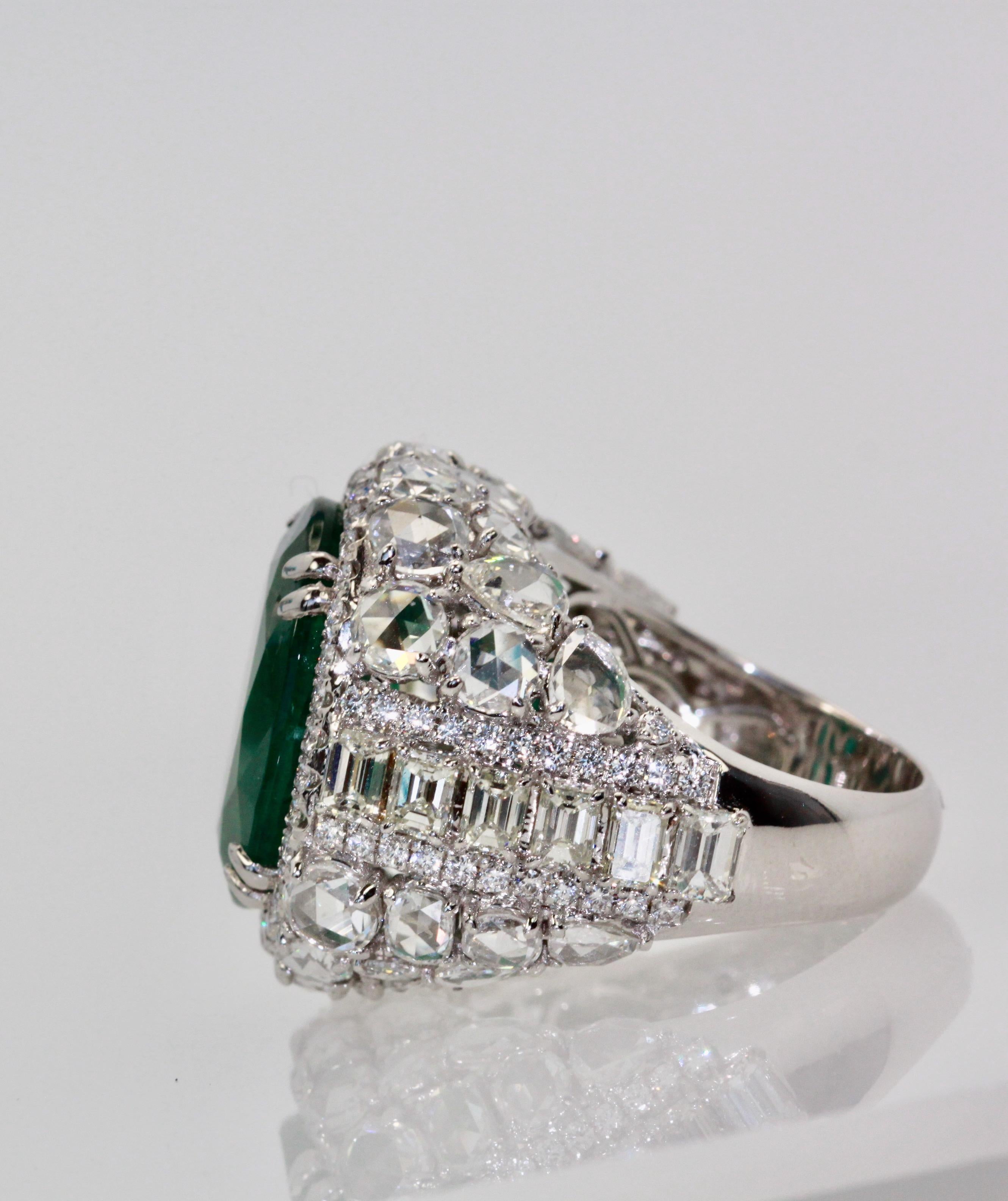 Oval Emerald 12.25 Carat Diamond Surround 8.85 Carat Total Weight 21.10 Carat For Sale 1