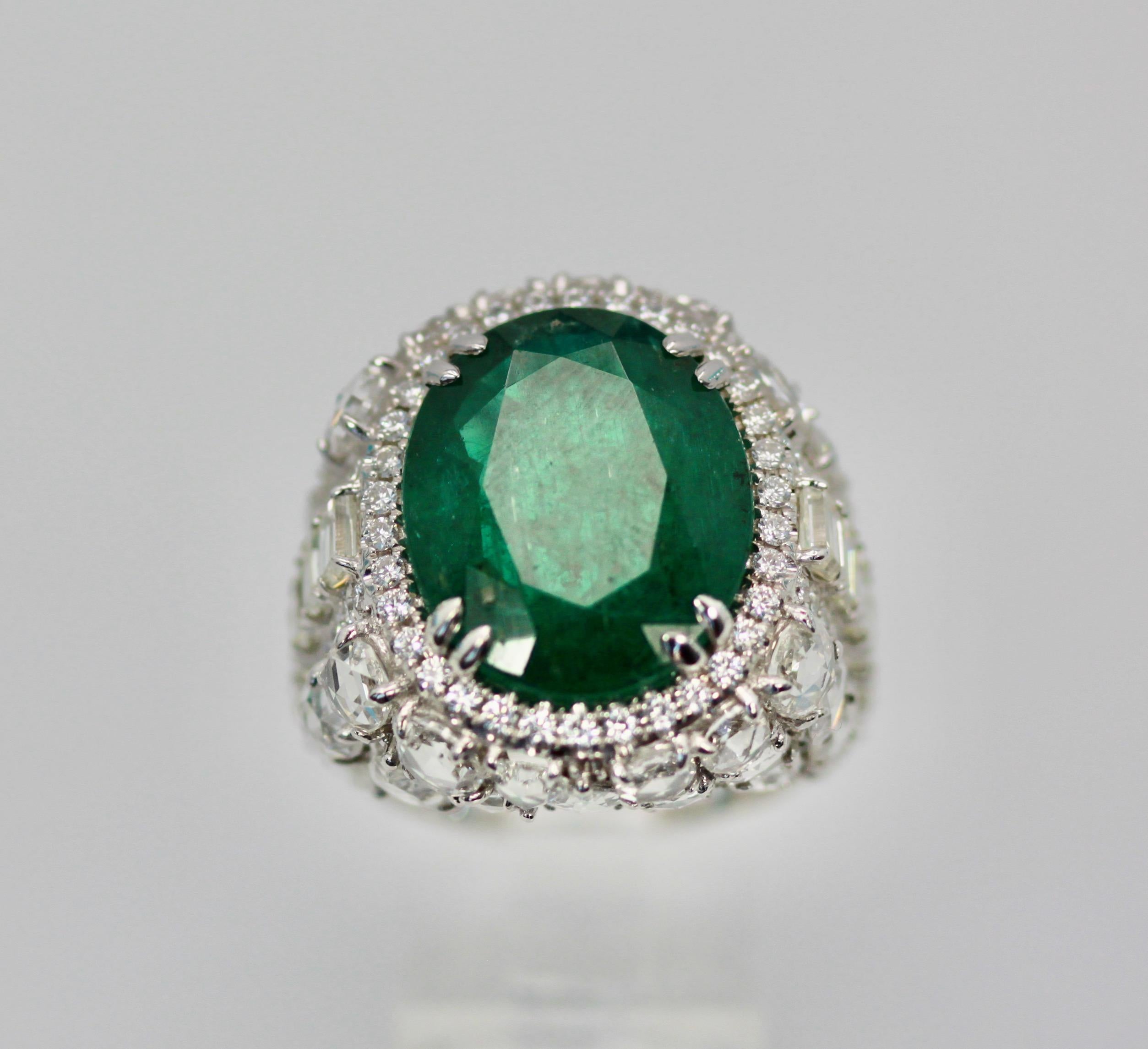 Oval Emerald 12.25 Carat Diamond Surround 8.85 Carat Total Weight 21.10 Carat For Sale 3