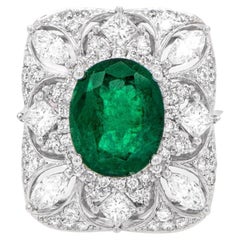 Oval Emerald 1.95 Carat Ring with Diamonds 18K Gold