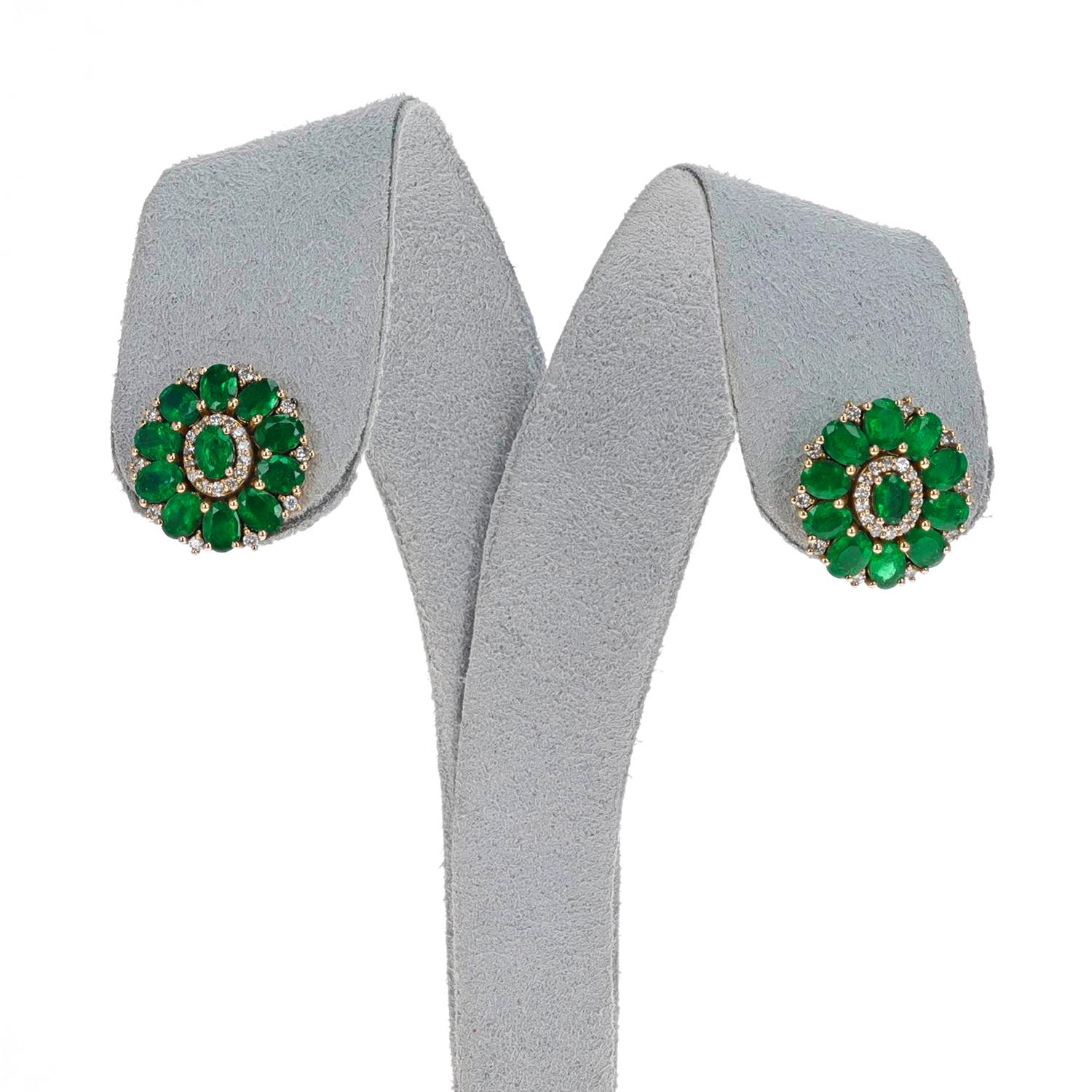Oval Emerald and Diamond Floral Stud Earrings, 18k In Excellent Condition For Sale In New York, NY