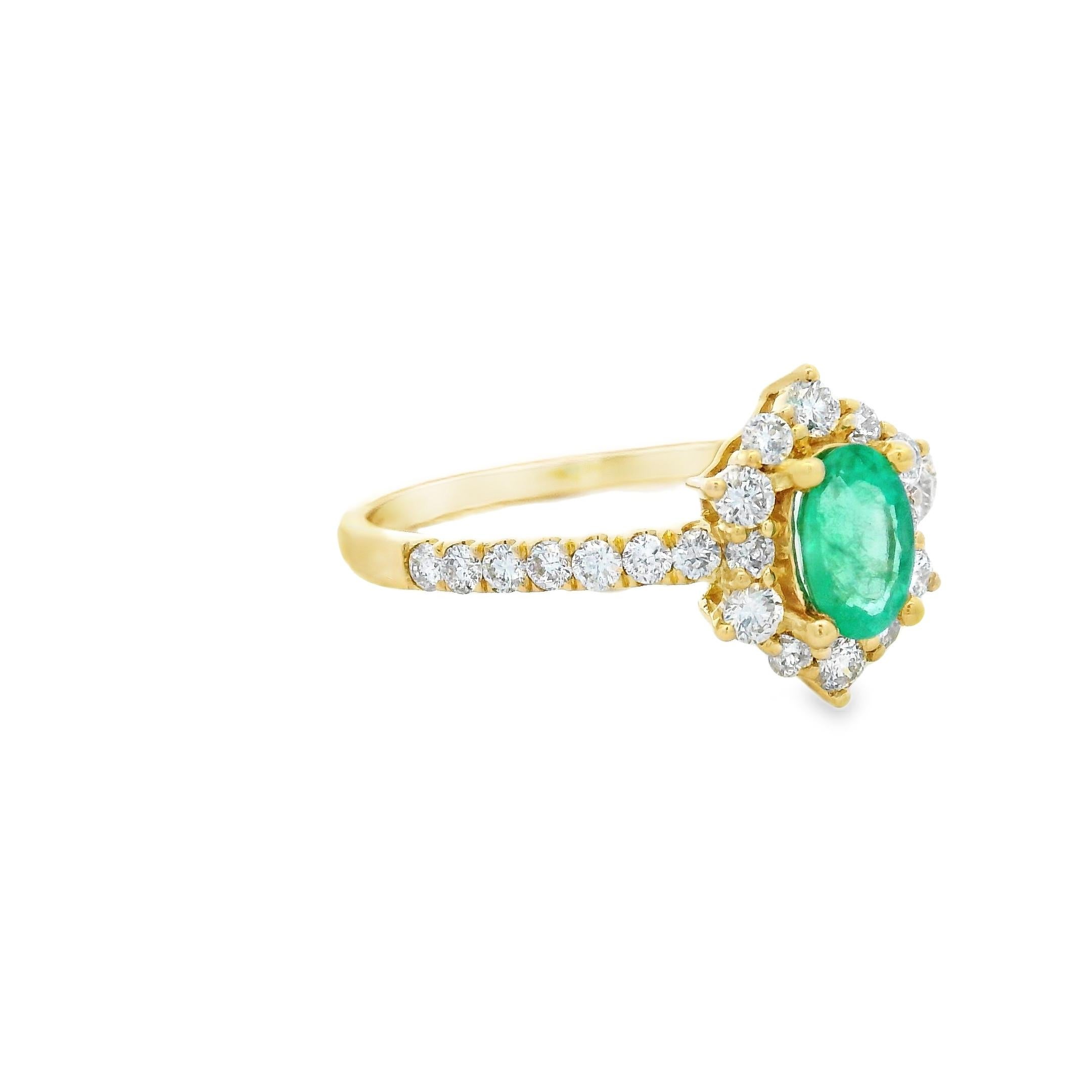 Ovaler Smaragd und Diamant Halo Ring in 14K Gelbgold 0,88ct Total im Angebot 2