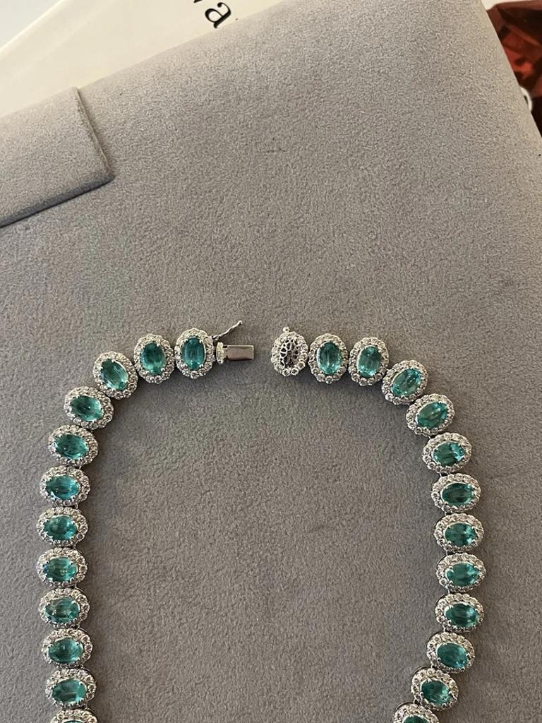 Oval Emerald and Diamond Halo Setting Choker Necklace in 18k White Gold In Excellent Condition For Sale In La Jolla, CA