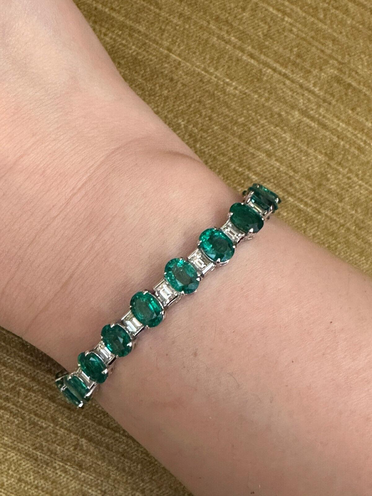 Oval Emerald & Diamond Line Bracelet 19.81 Carat Total Weight in 18k White Gold For Sale 2