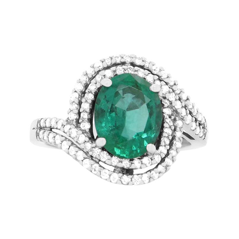 0.31 Carat 14k Gold Oval Green Emerald and Diamond Solitaire & Halo Fashion Swirl Cocktail Ring ctw 6 x 4 MM 