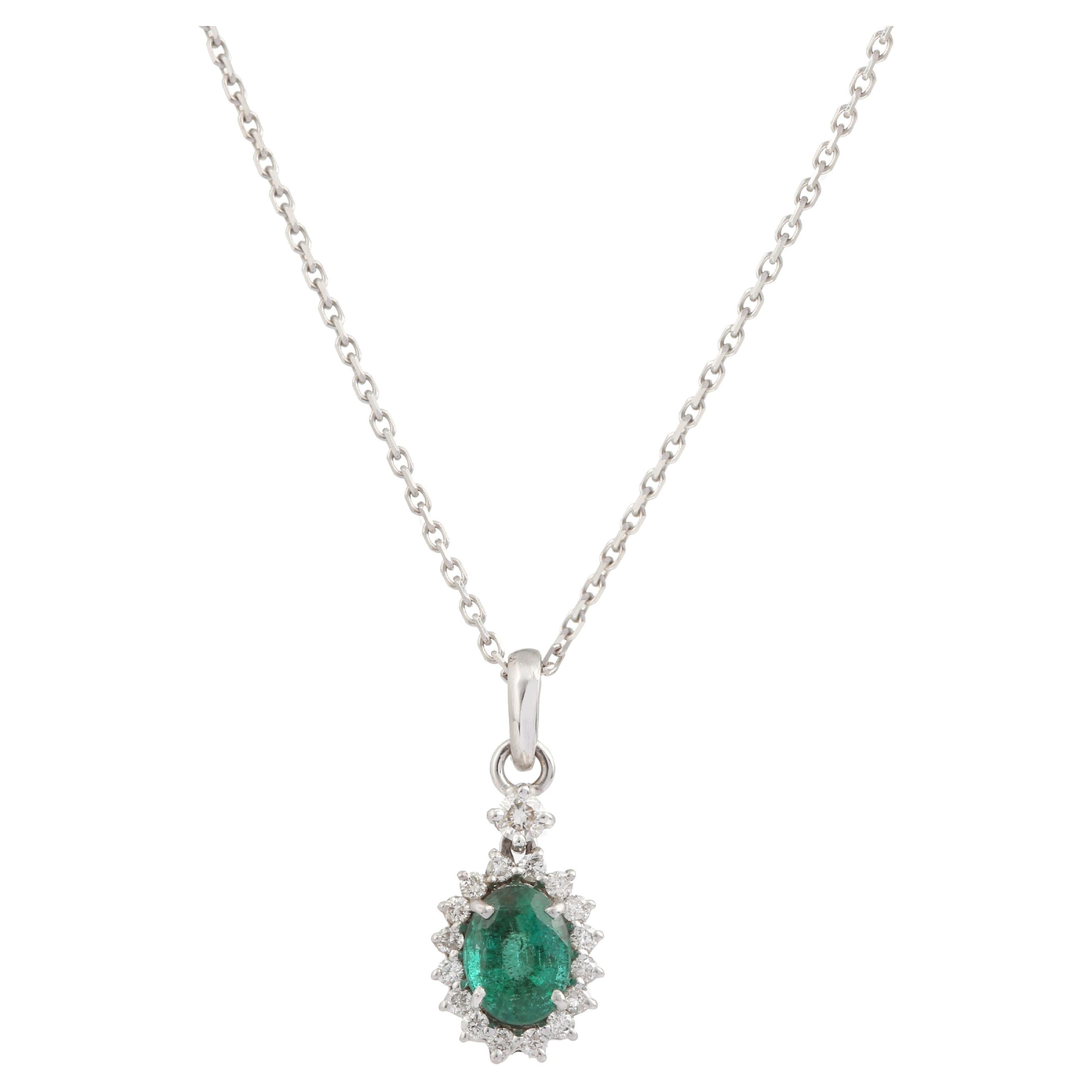 Oval Emerald Diamonds 18 Carat White Gold Necklace For Sale