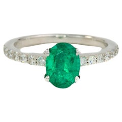 Vintage Oval Emerald Engagement Ring, White gold, Solitaire
