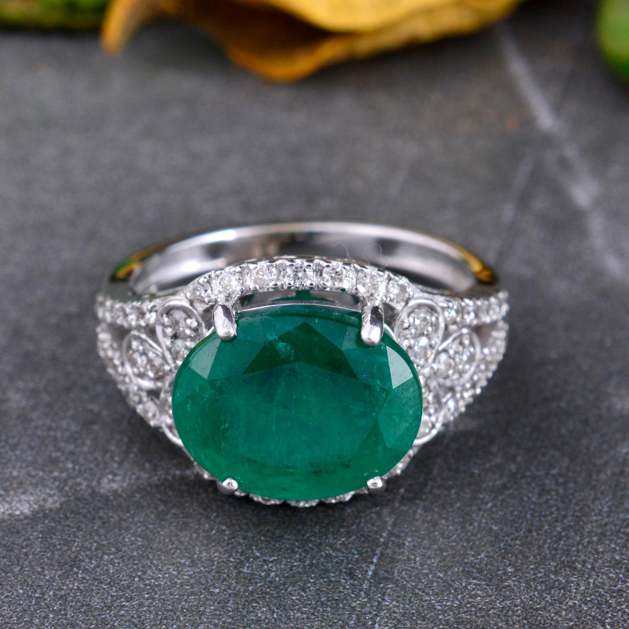 For Sale:  Oval Emerald Gemstone Dome Ring SI Clarity HI Color Diamond 18 Karat White Gold 4