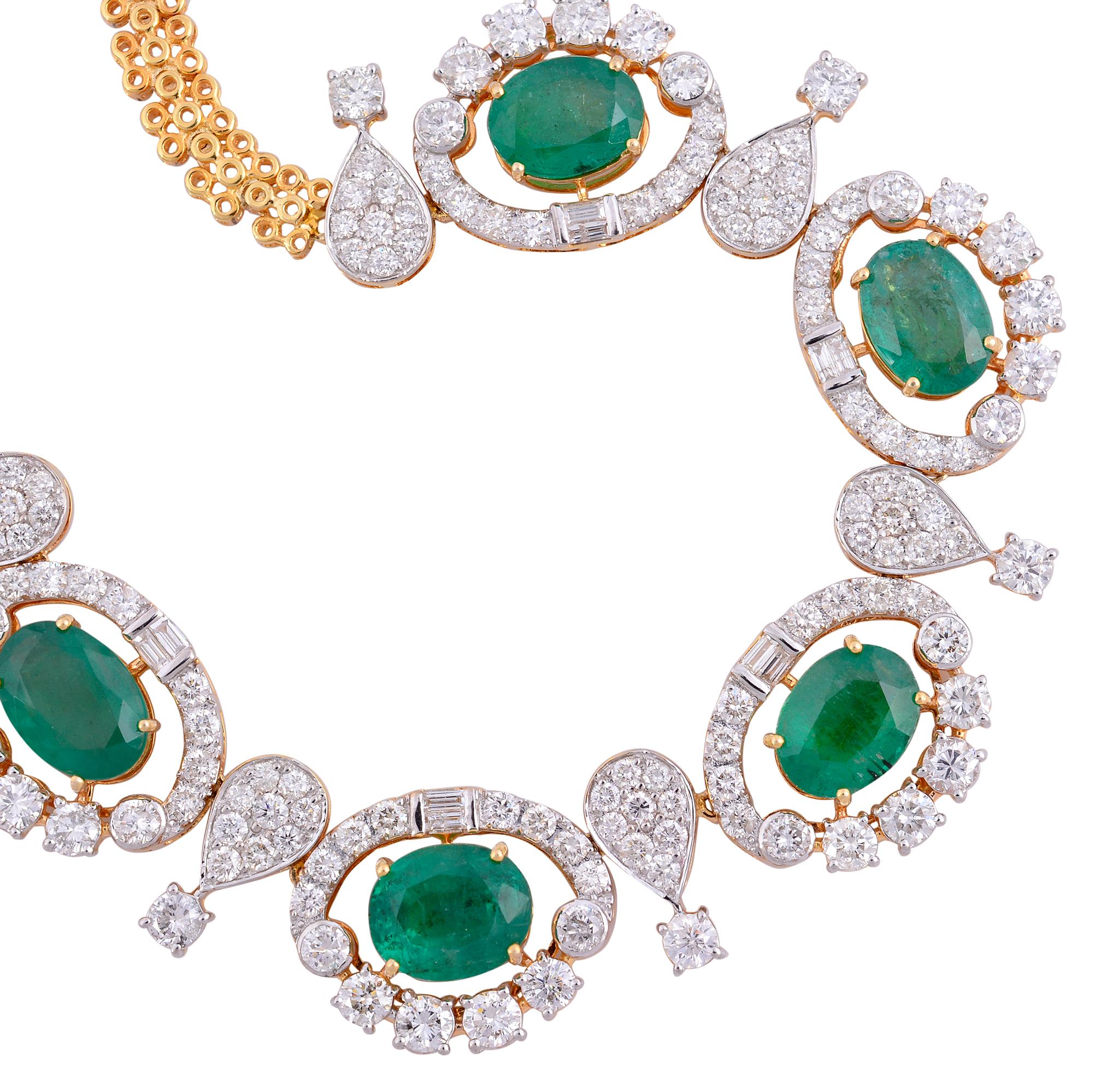 Moderne Collier de pierres précieuses émeraudes ovales et diamants en or rose 18 carats, fabrication artisanale en vente