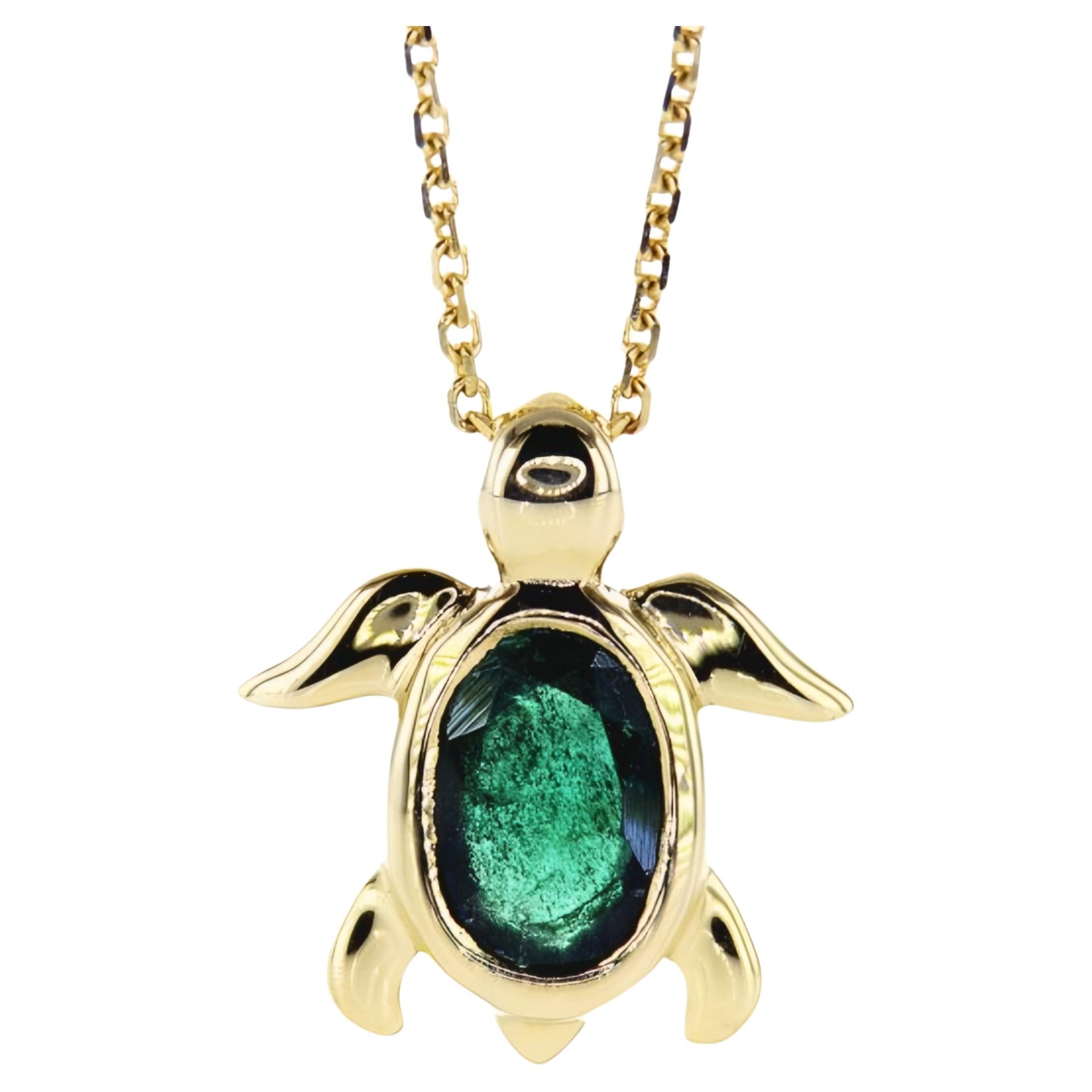 Oval Emerald & Gold SeaTurtle Pendant For Sale