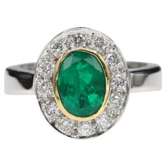 Oval Emerald Ring 1.60 Carat 18 Karat White Gold