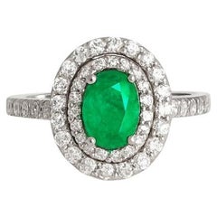 Oval emerald ring