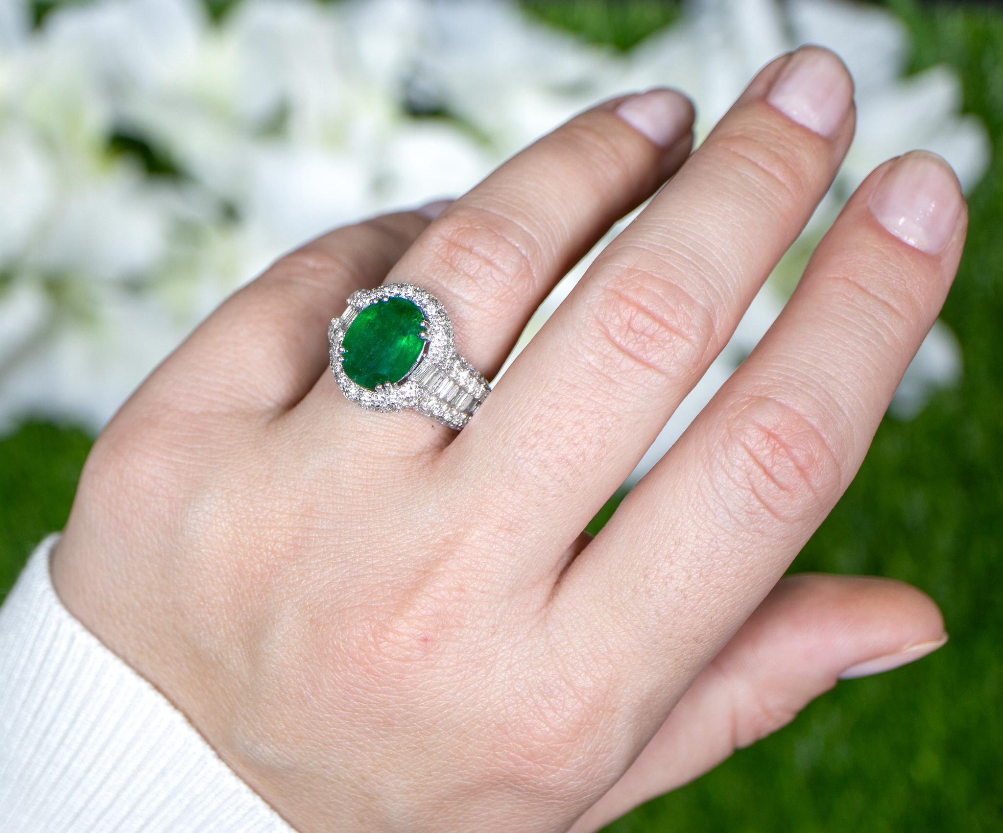 Contemporary Oval Emerald Statement Ring With Diamond Setting 6.31 Carats 18K Gold For Sale