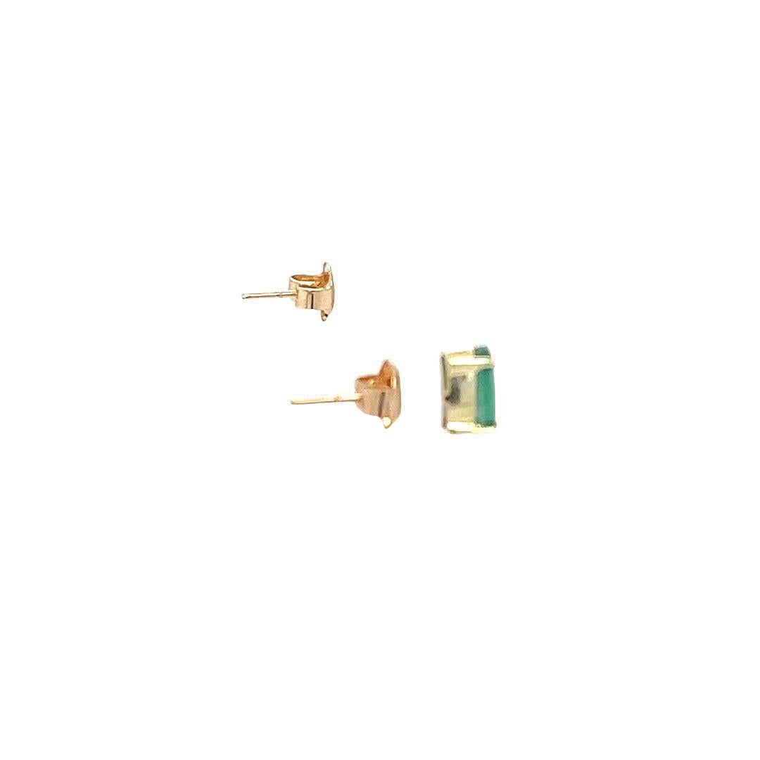 Oval Cut Oval Emerald Stud Earrings in Yellow Gold For Sale