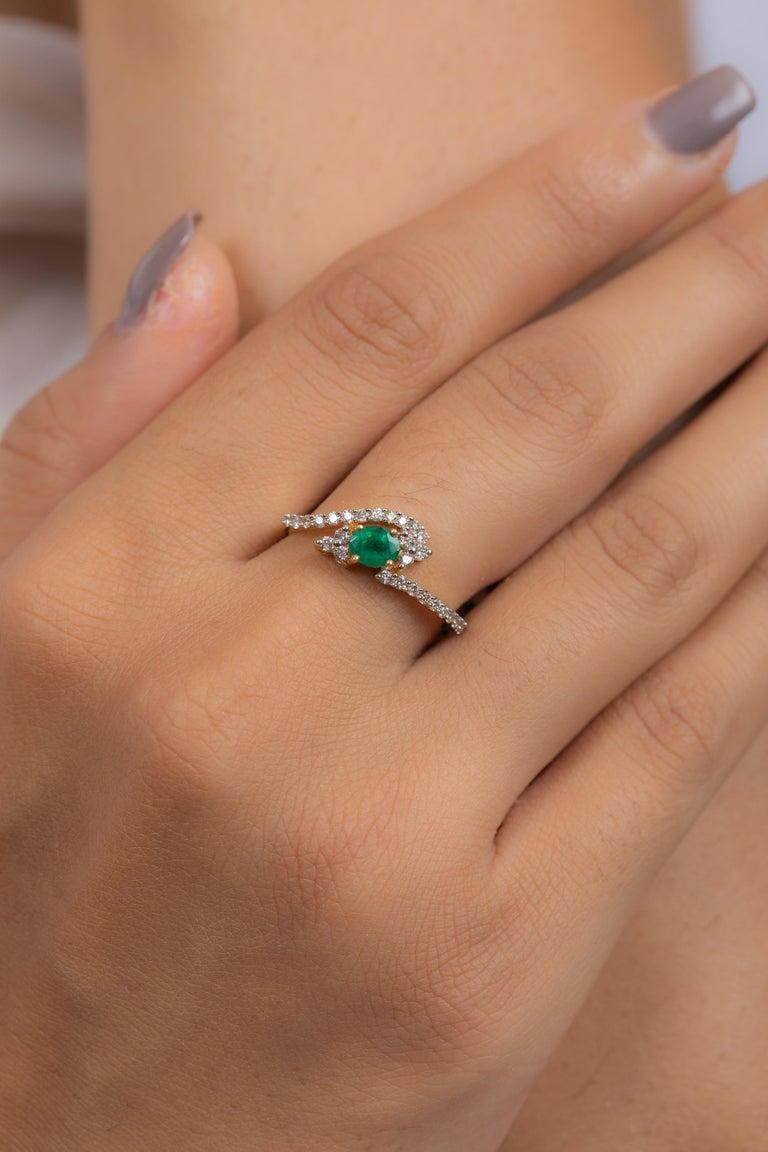 For Sale:  Oval Emerald Wedding Ring with Diamonds for Her in 18k Solid Yellow Gold 5