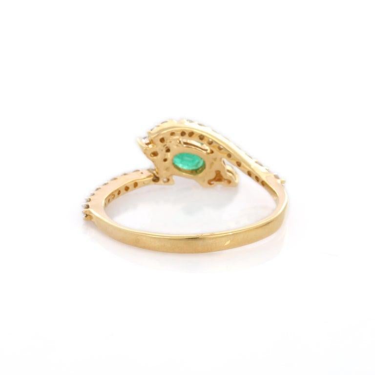 For Sale:  Oval Emerald Wedding Ring with Diamonds for Her in 18k Solid Yellow Gold 8