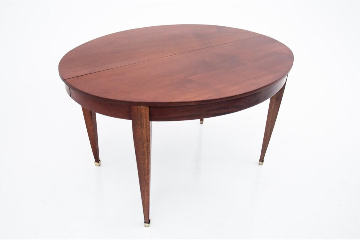 French Oval Empire table, France, circa 1880. For Sale