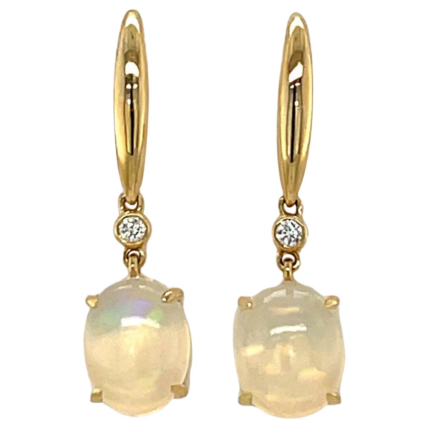 Ovaler äthiopischer Opal und Diamant baumelnde Creolen aus 14KY Gold