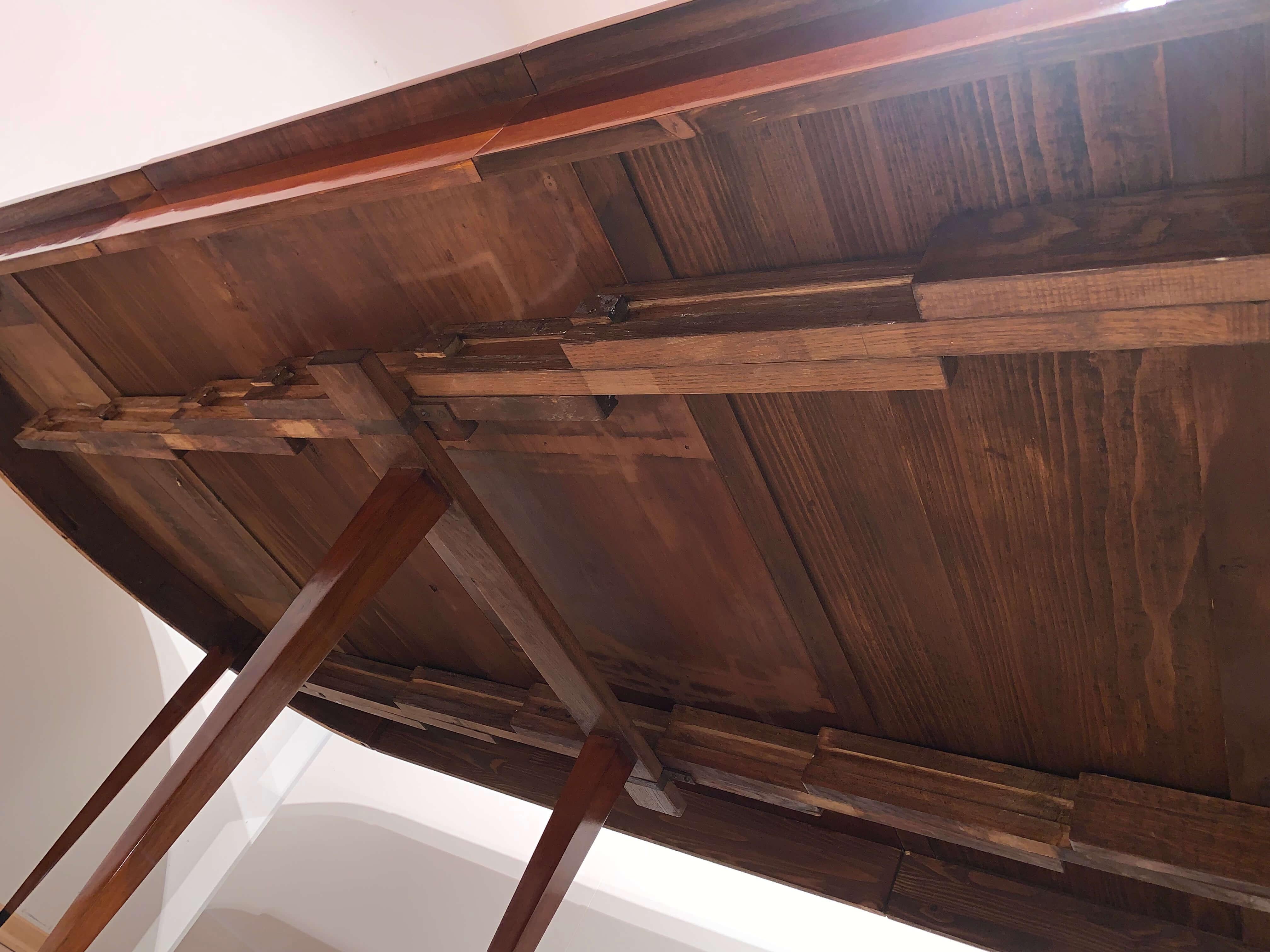 Oval Expandable Dining Table, Restauration, Walnut, France, circa 1820 11