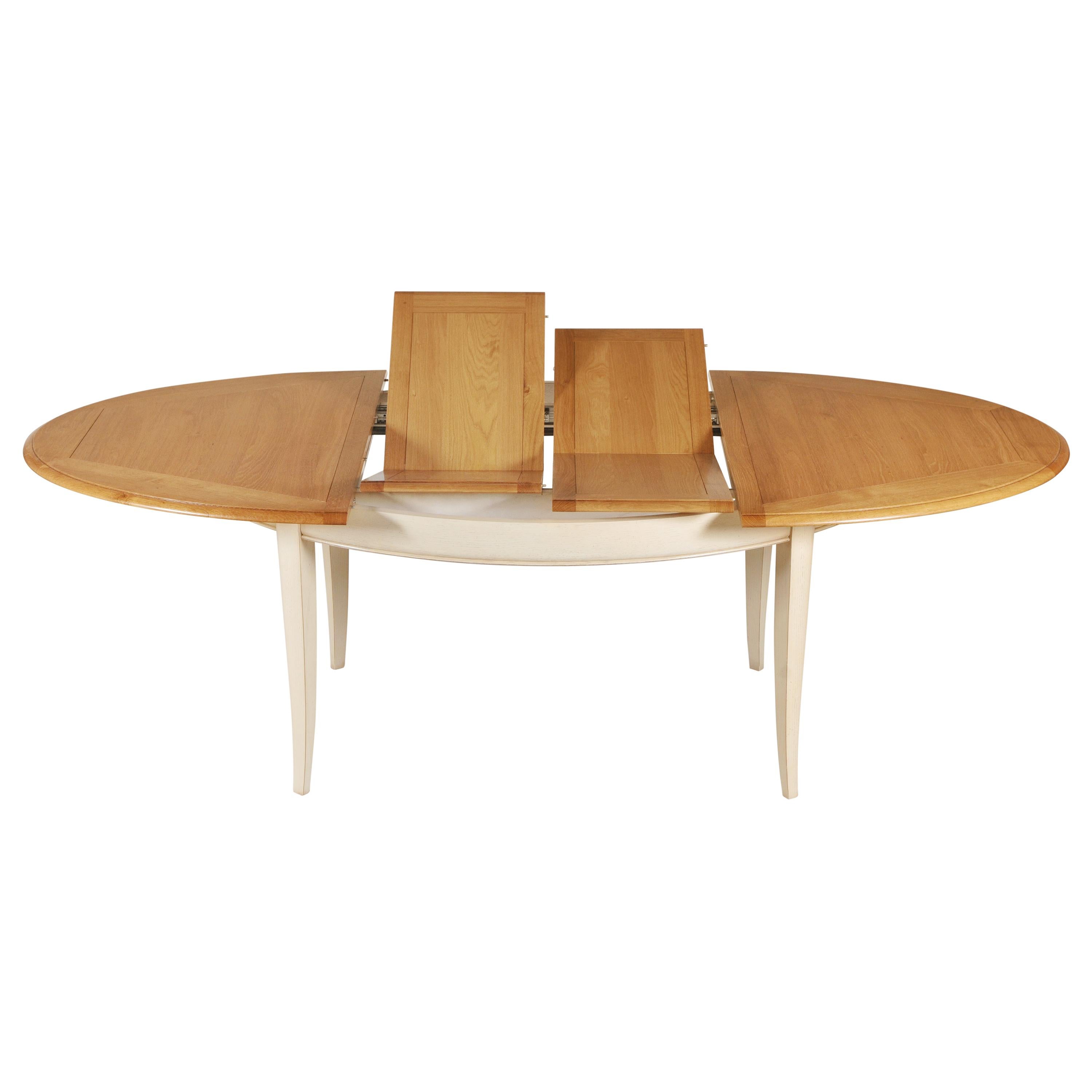 Campagne Table de salle à manger ovale extensible en Oak Oak massif en vente