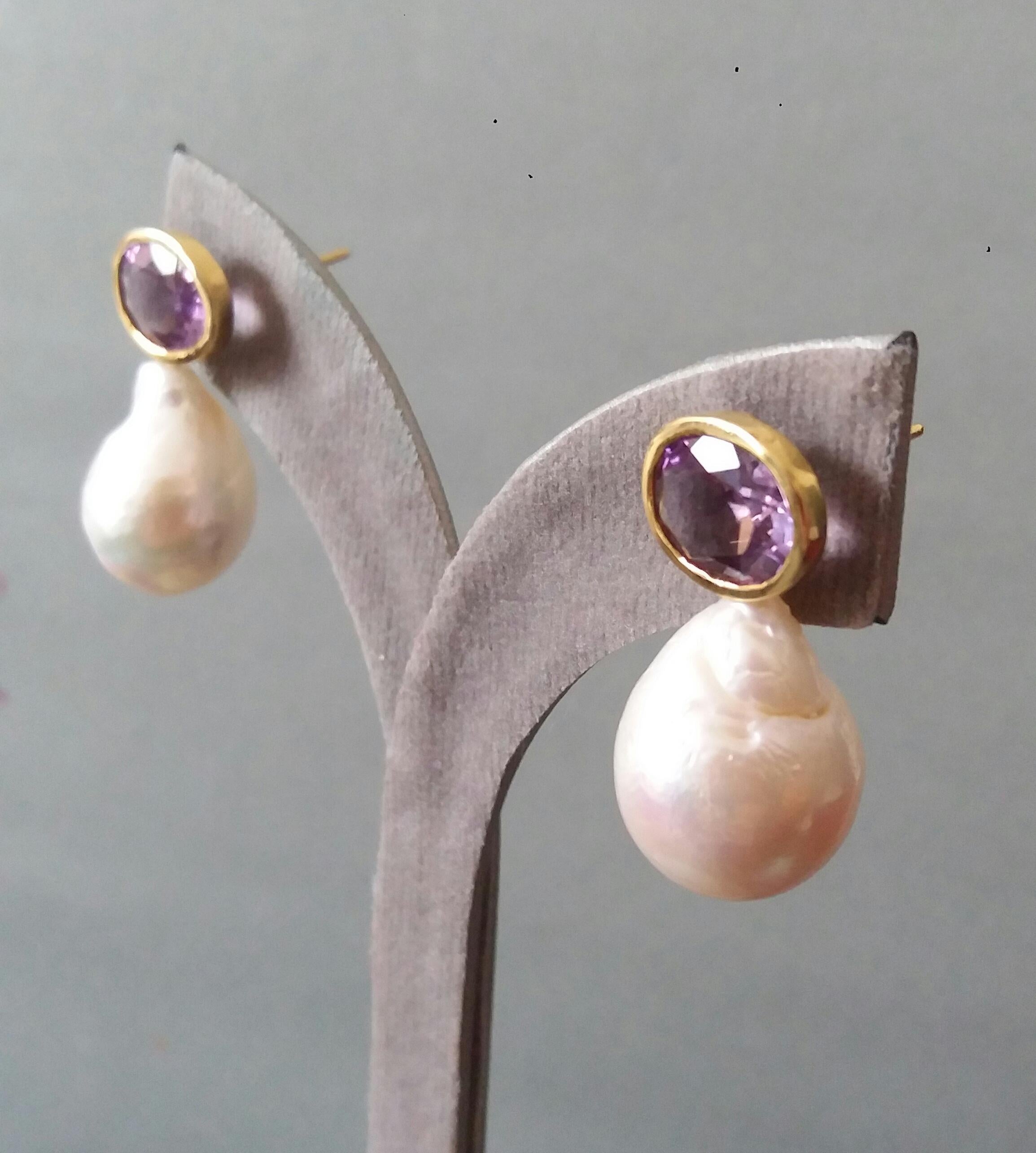 Oval Faceted Amethyst 14 Karat Yellow Gold Bezel Baroque Pearls Stud Earrings For Sale 2