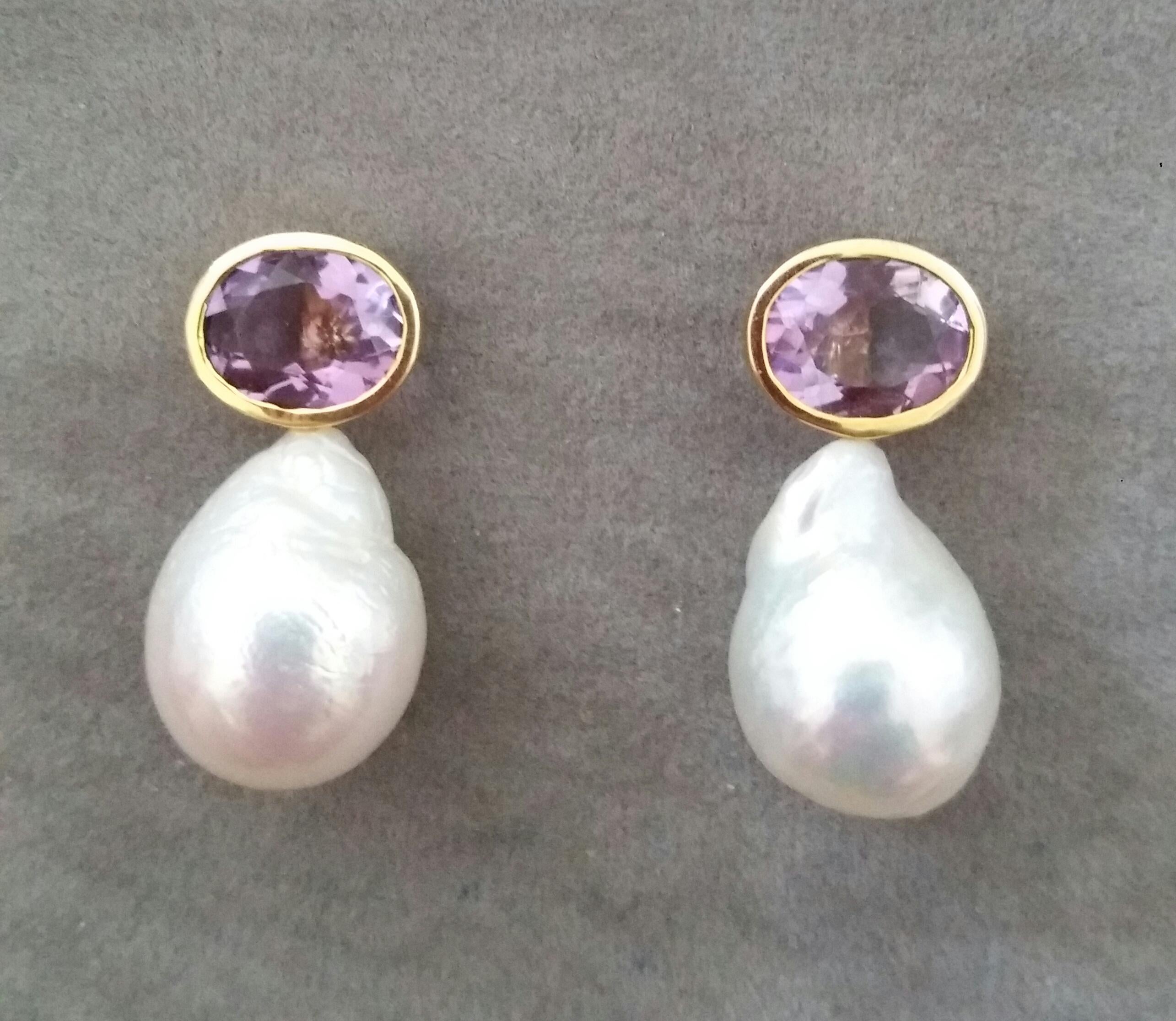 Contemporary Oval Faceted Amethyst 14 Karat Yellow Gold Bezel Baroque Pearls Stud Earrings For Sale