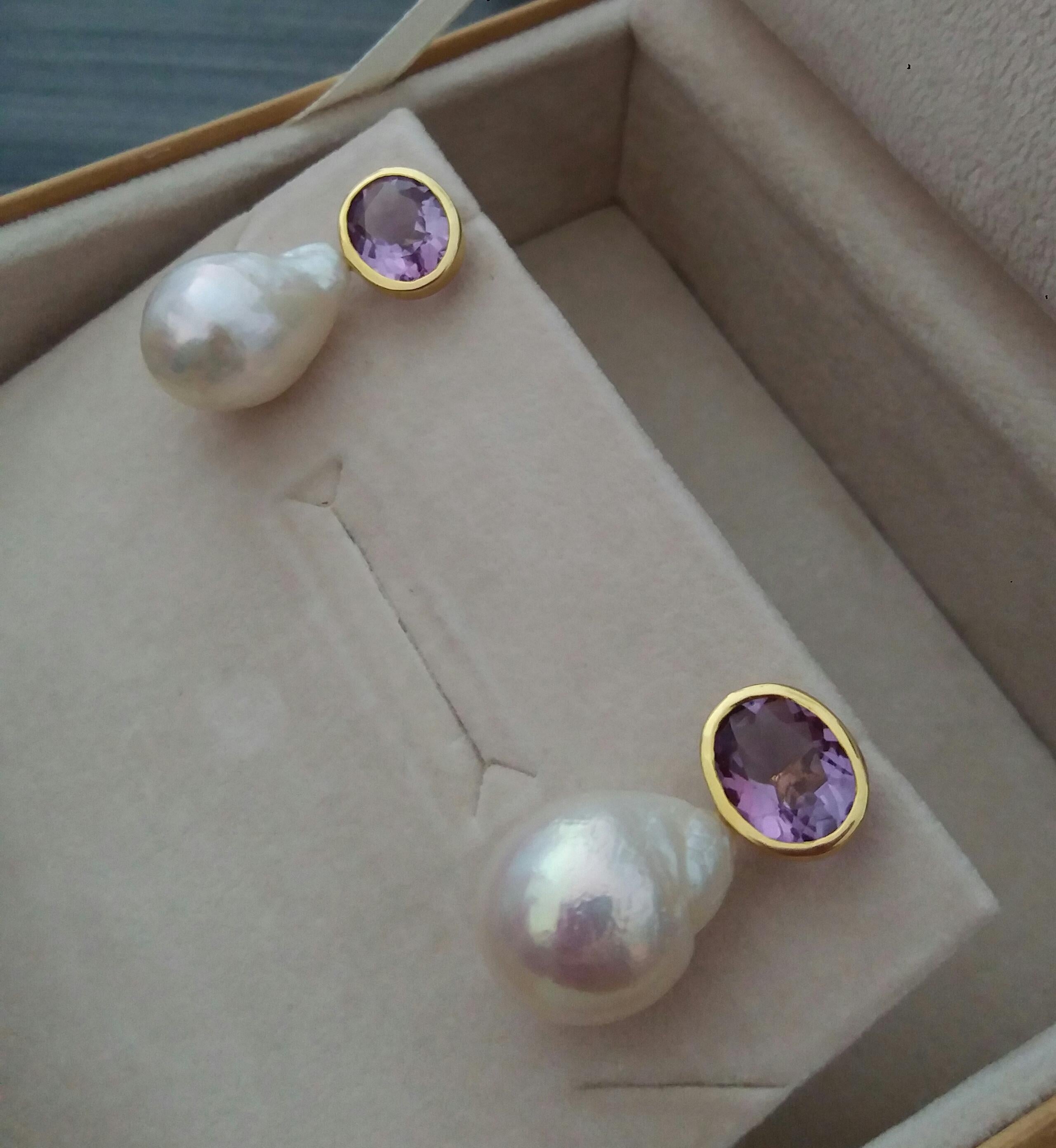 Women's Oval Faceted Amethyst 14 Karat Yellow Gold Bezel Baroque Pearls Stud Earrings For Sale