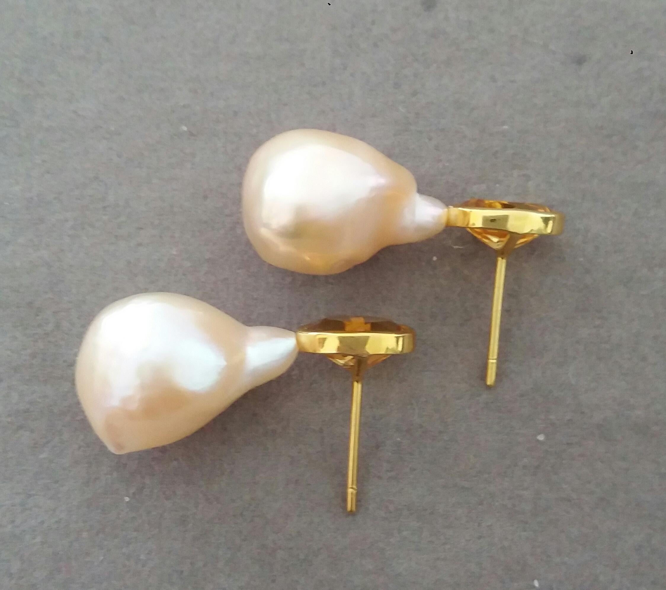 Oval Cut Oval Faceted Cognac Color Citrine Cream Baroque Pearl Yellow Gold Stud Earrings For Sale