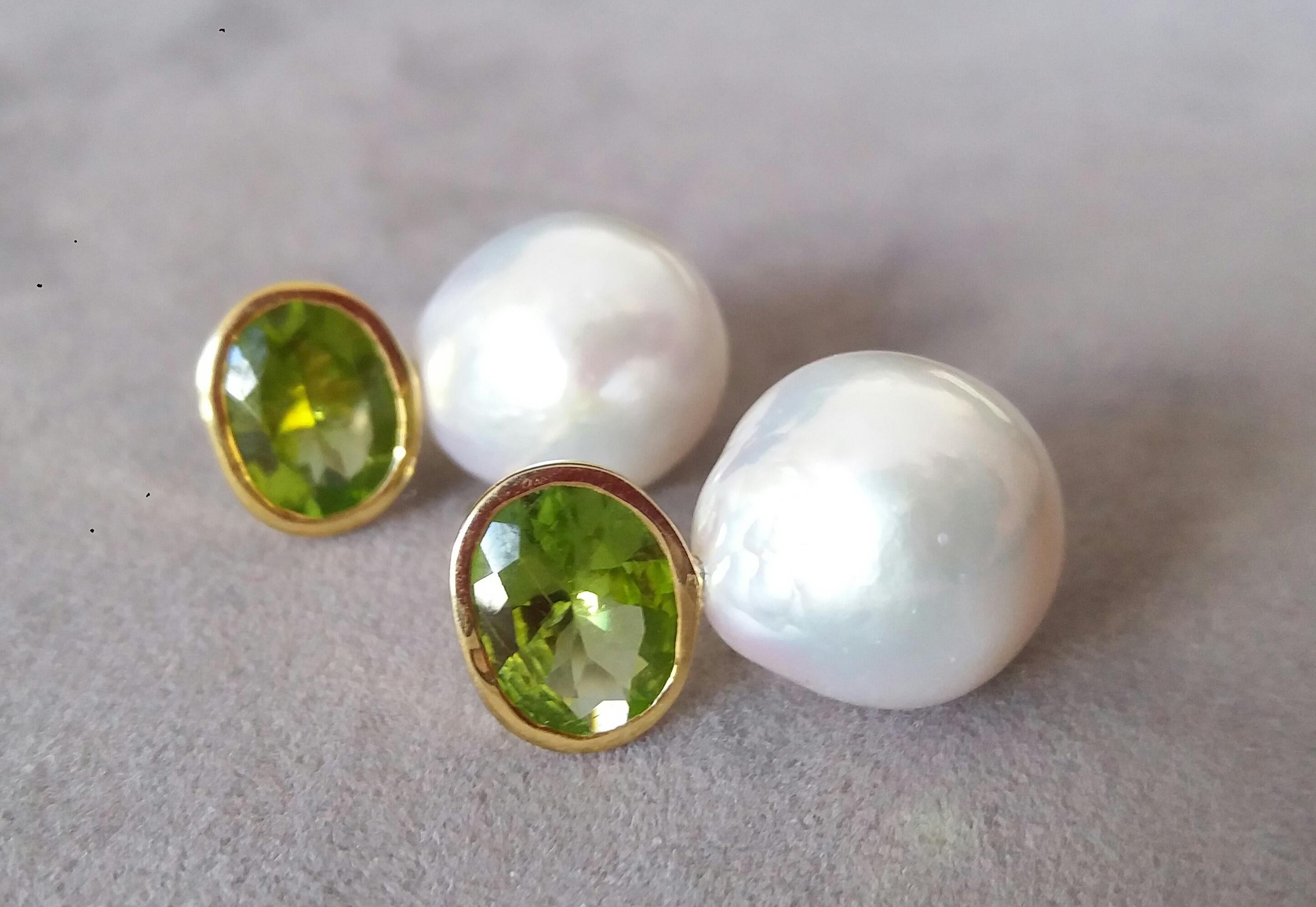 Oval Faceted Peridot 14 Karat Yellow Gold Bezel Baroque Pearls Stud Earrings For Sale 4