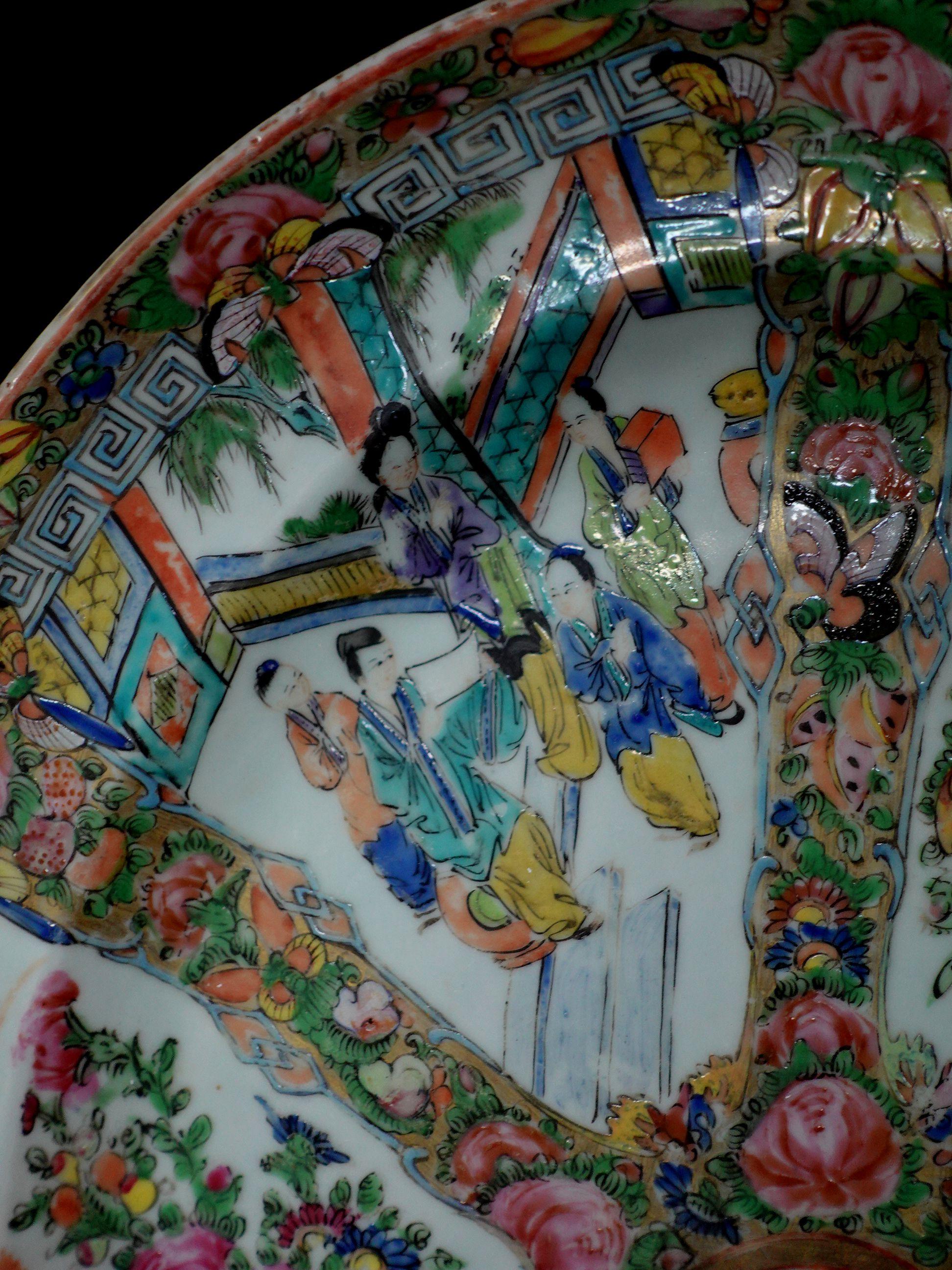 Oval Famille Rose Export Porcelain Platter, 19th Century 1