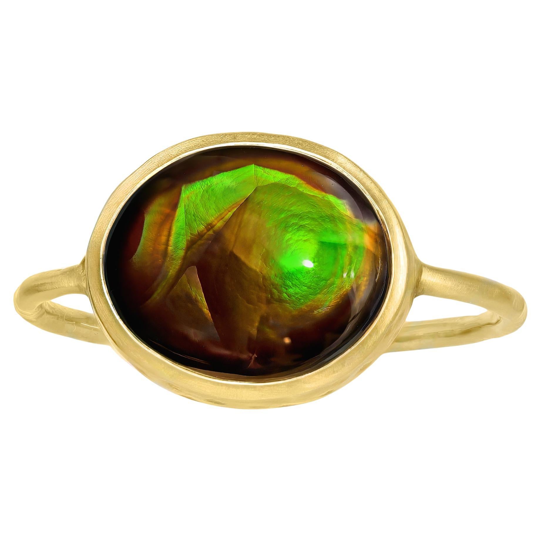Anello ovale di agata di fuoco cabochon in oro giallo, unico nel suo genere, Kothari 2024 in vendita
