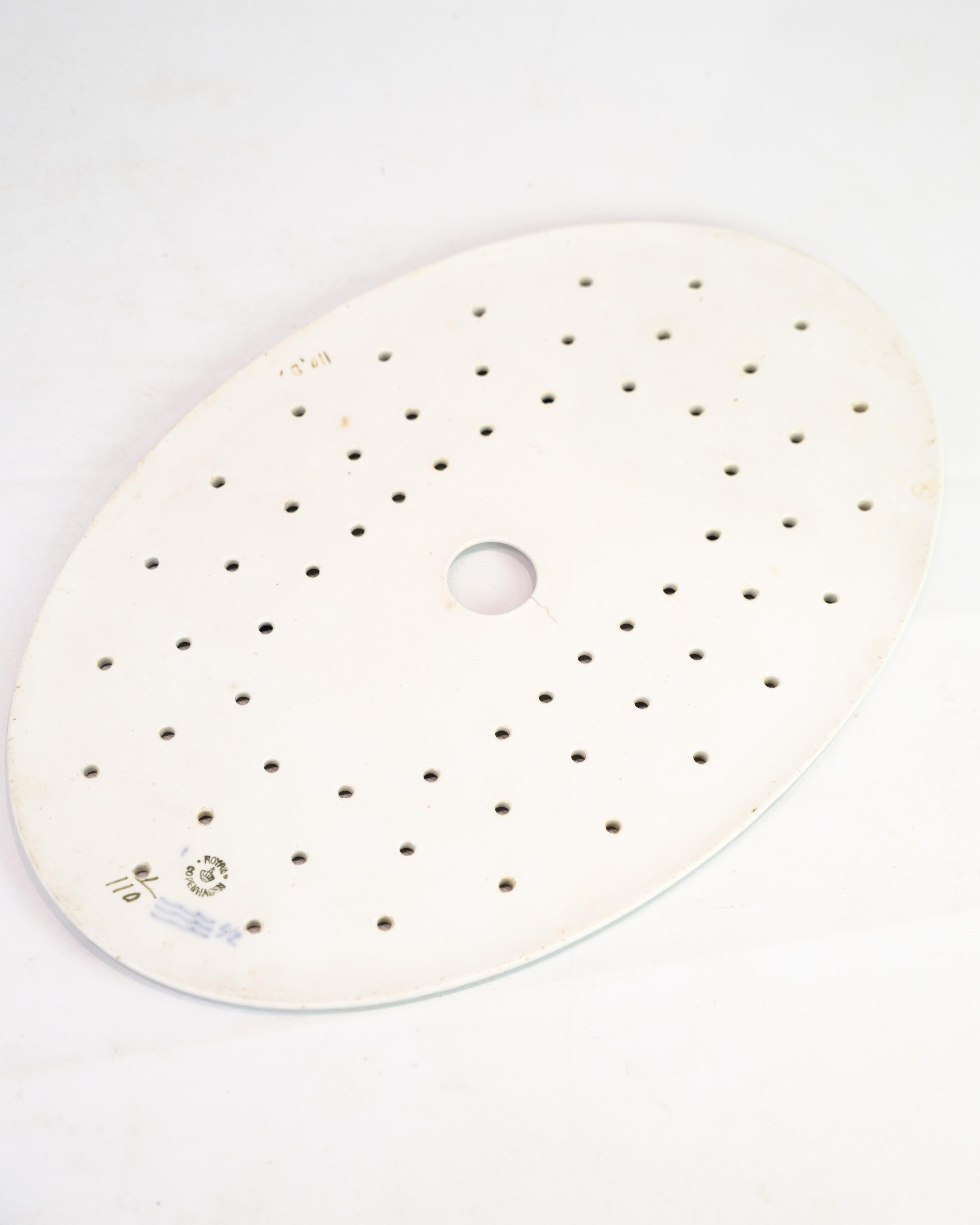 Assiette ovale de pêcheur Déc. 1/110 By Royal Copenhagen Bon état - En vente à Lejre, DK
