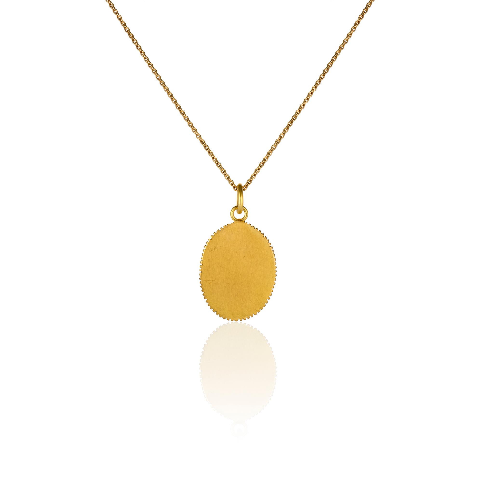 Contemporary Oval Floral Dendritic Agate Yellow Gold Granulation Yellow Gold Pendant Necklace For Sale