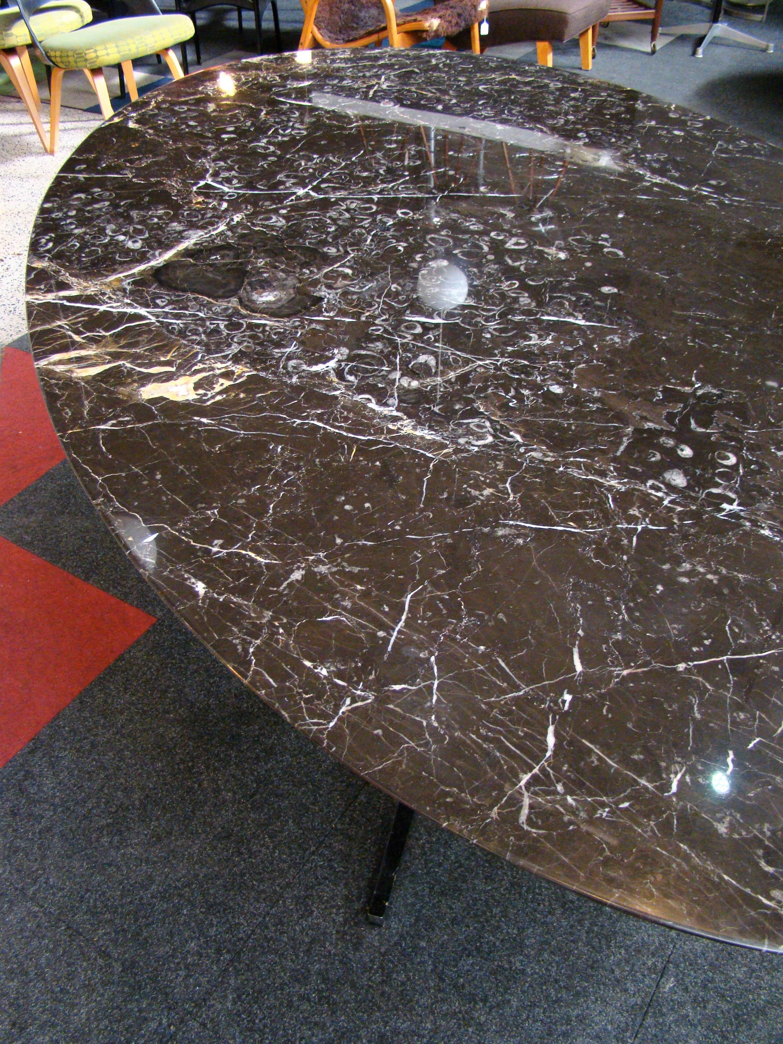 Oval Florence Knoll Table/Desk in Chrome with Black Malochite Marble, circa 1972 1